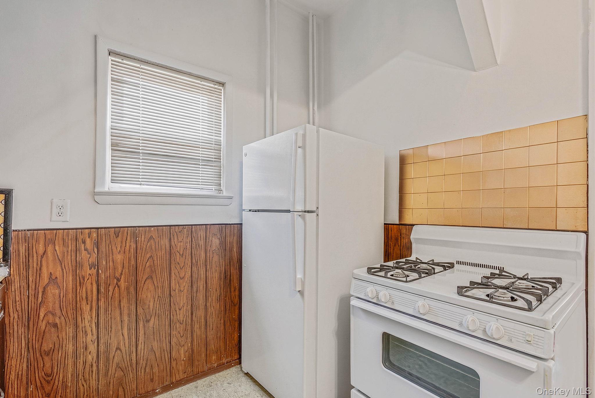 122-15 23rd Avenue – For Sale photo 15