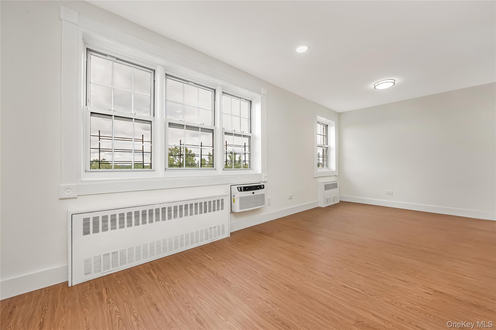 87-10 149th Avenue, Unit 5N photo 8