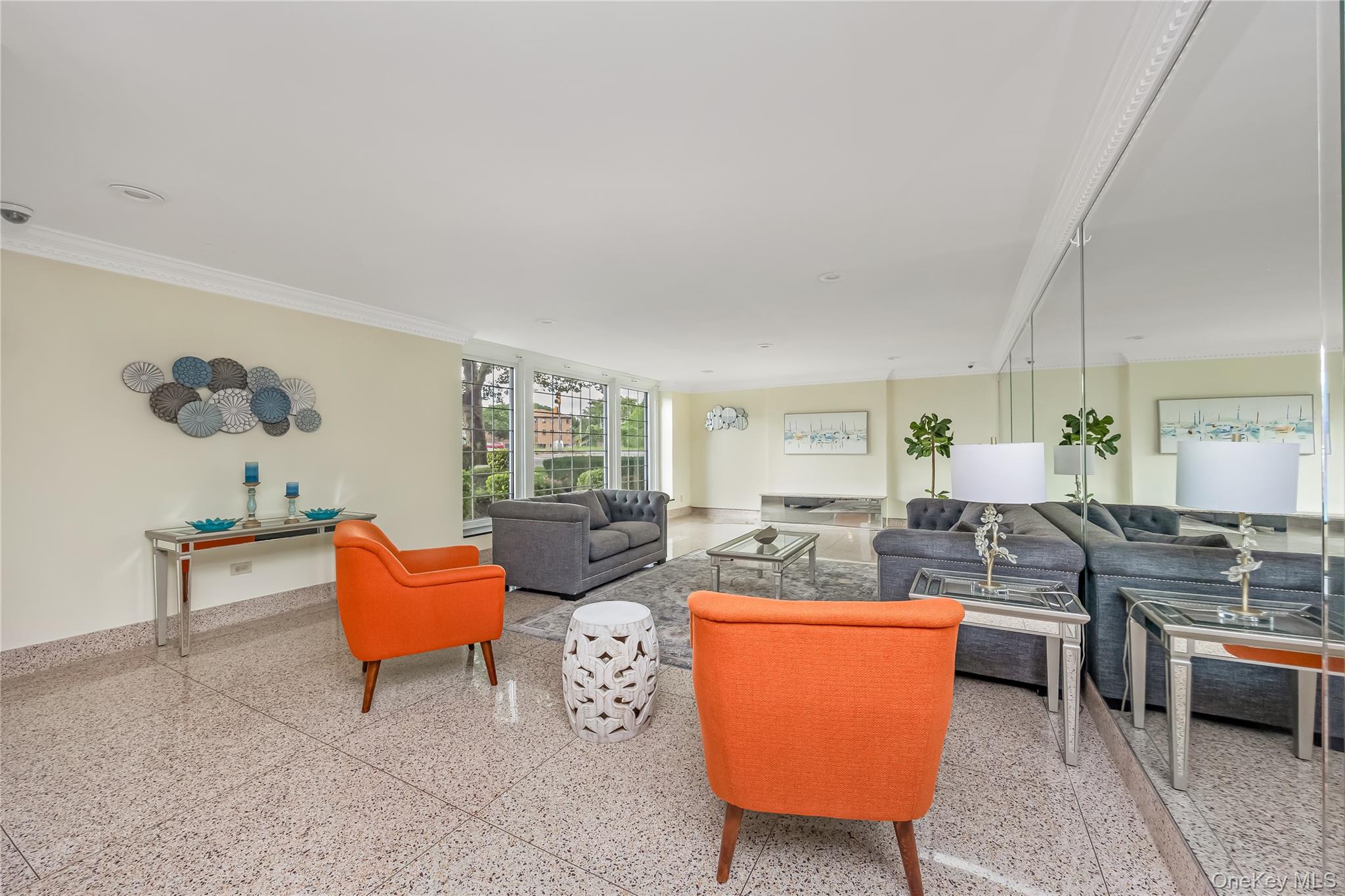 87-10 149th Avenue, Unit 5N photo 2