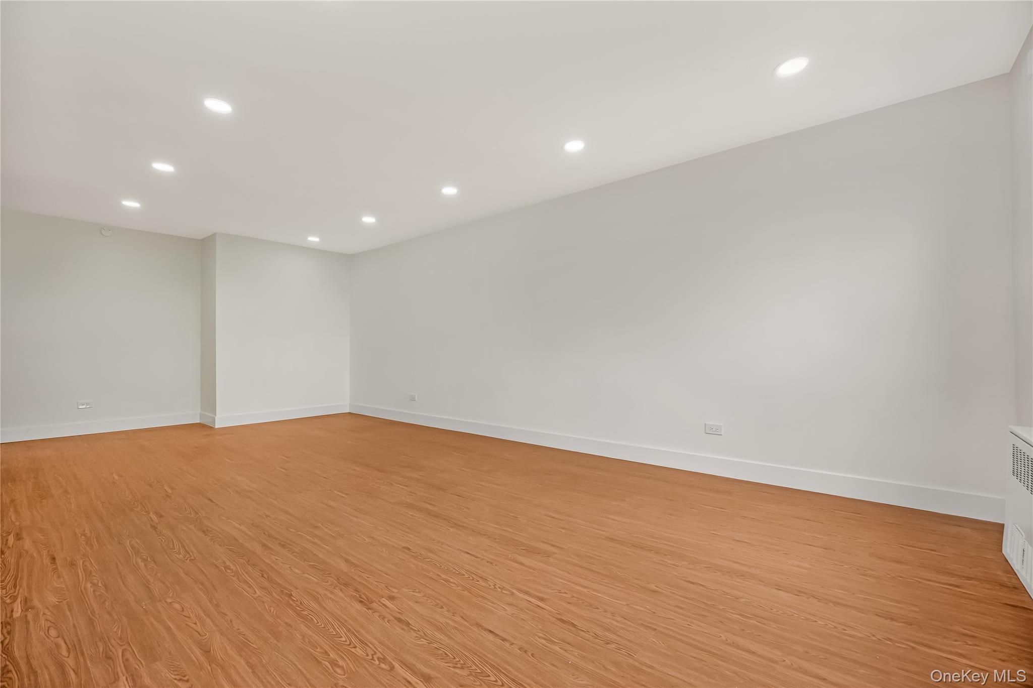 87-10 149th Avenue, Unit 5N photo 7