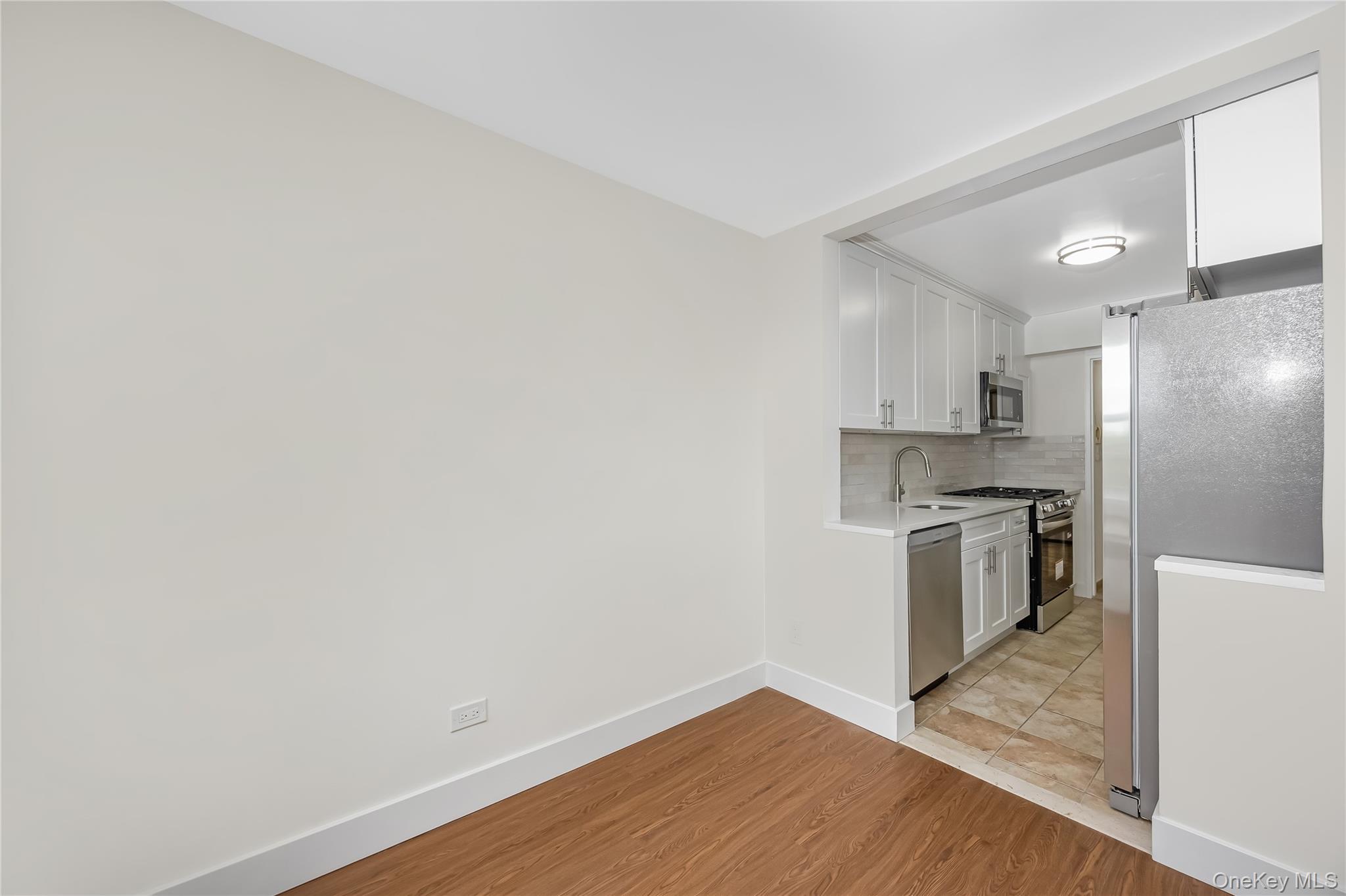 87-10 149th Avenue, Unit 5N photo 10