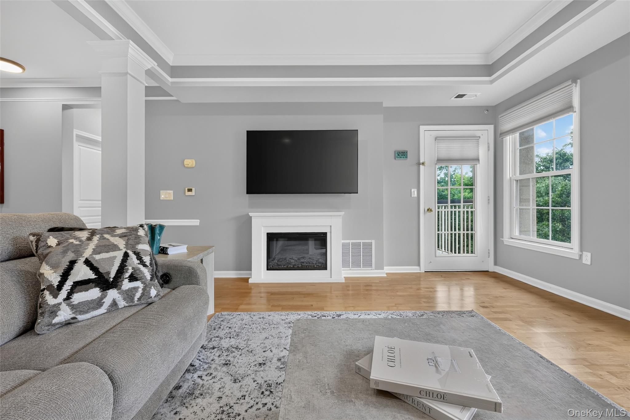 24 N De Baun Avenue, Unit 305 photo 11
