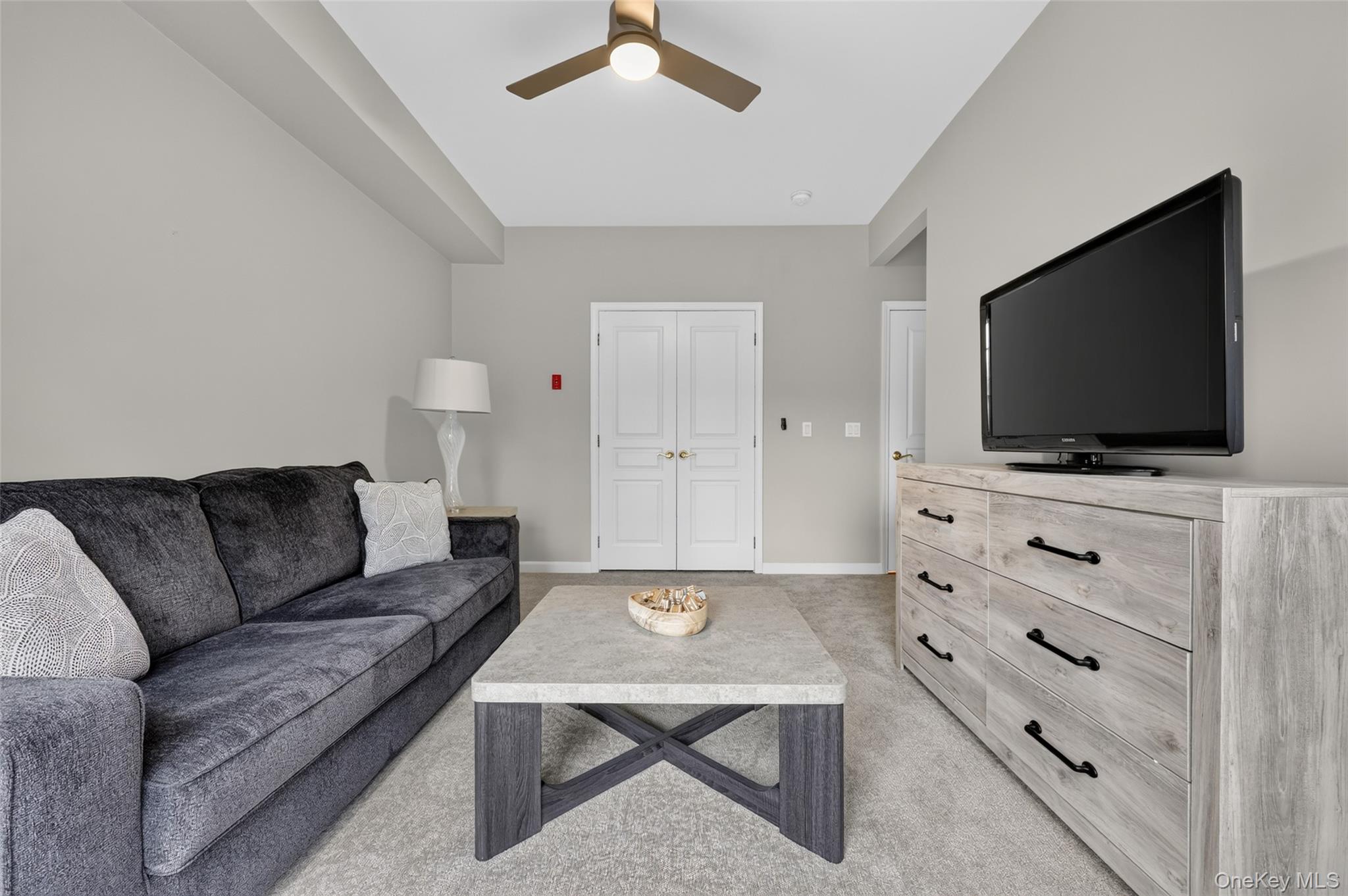 24 N De Baun Avenue, Unit 305 photo 22