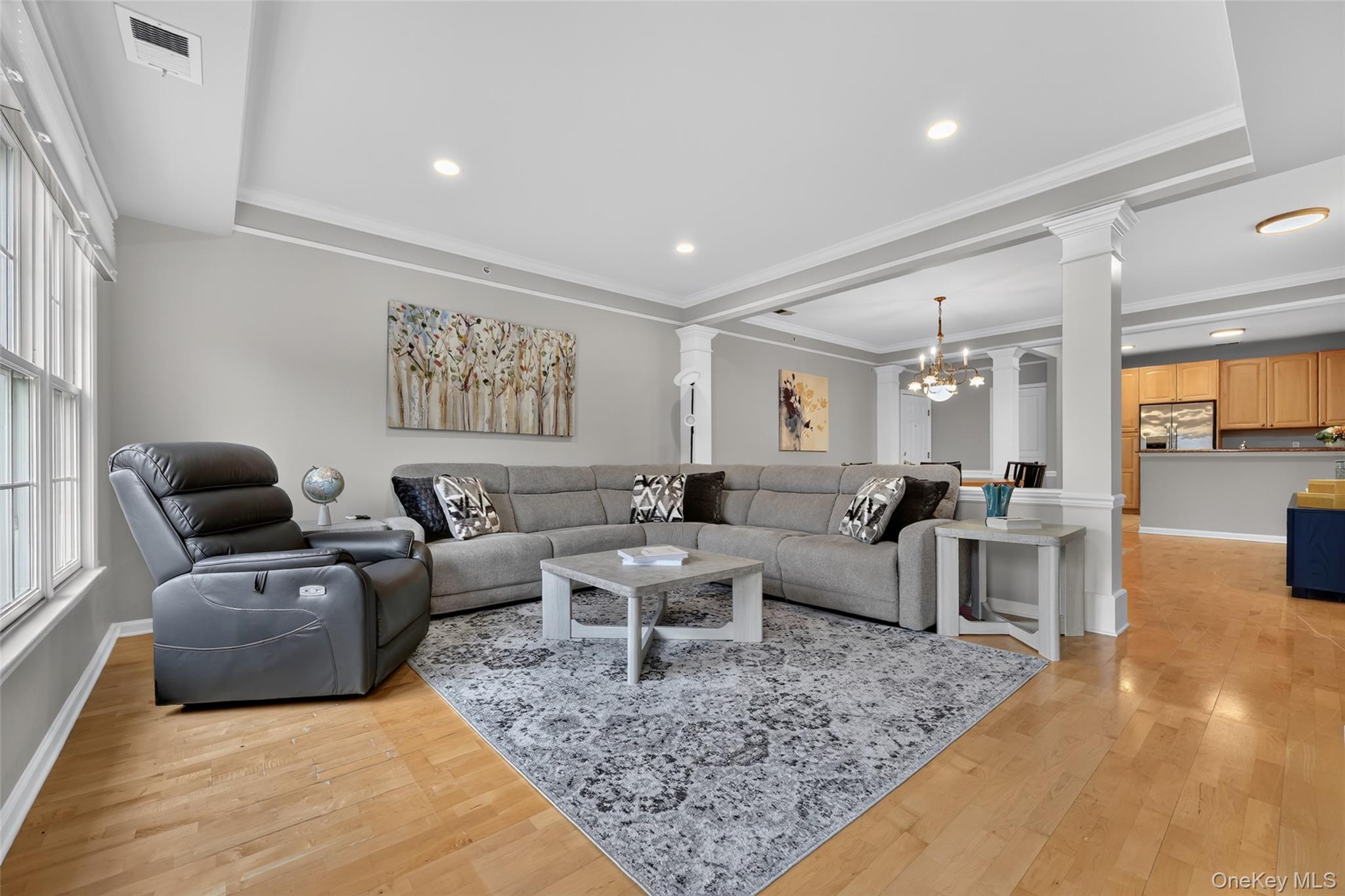 24 N De Baun Avenue, Unit 305 photo 8
