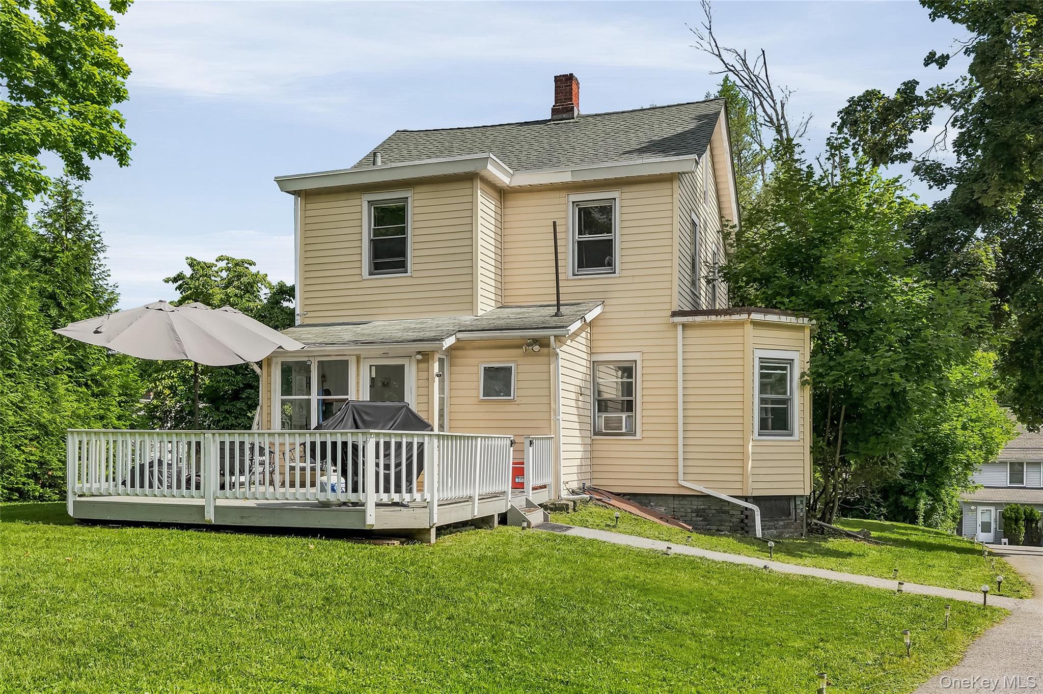 10 Park Avenue – For Sale