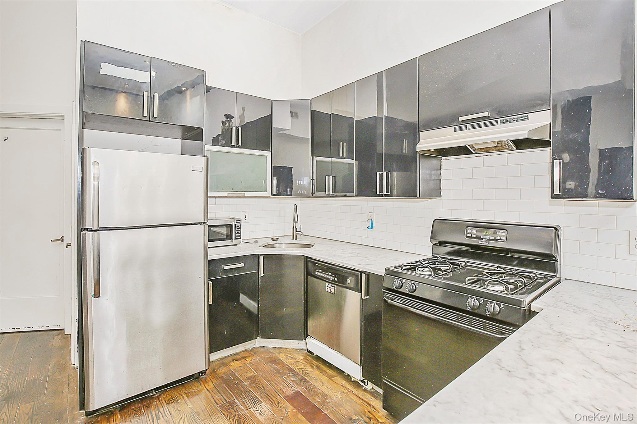 99 Eldert Street – For Sale photo 8