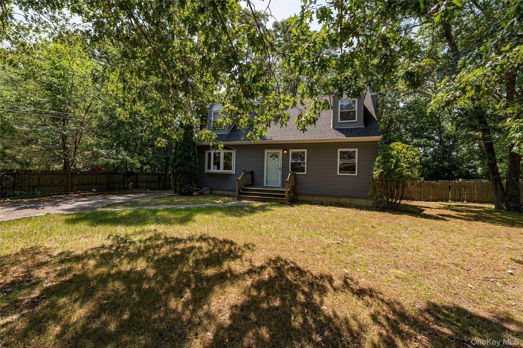 252 Oxhead Road – For Sale photo 3