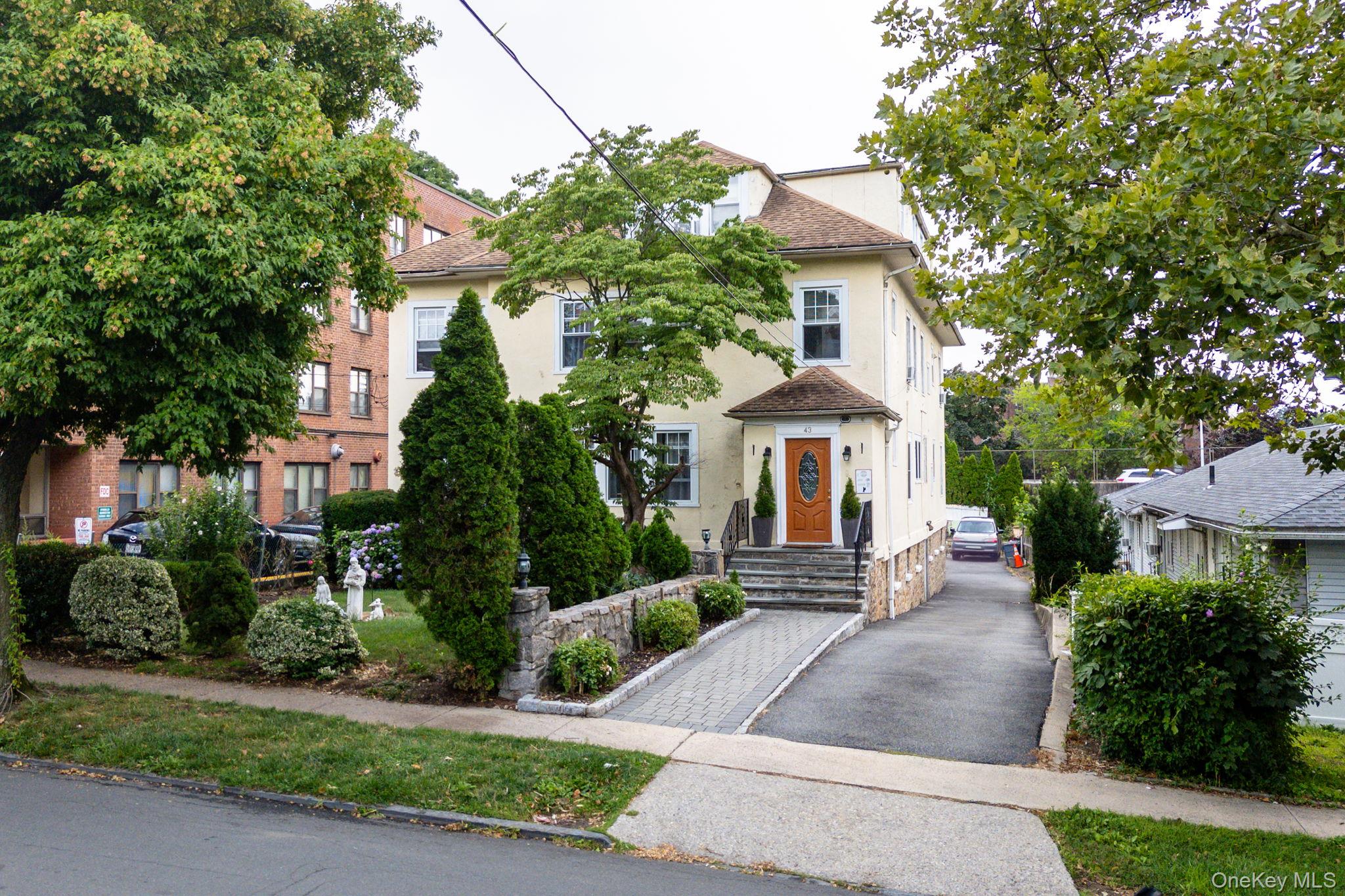 43 Davis Avenue – For Sale photo 9