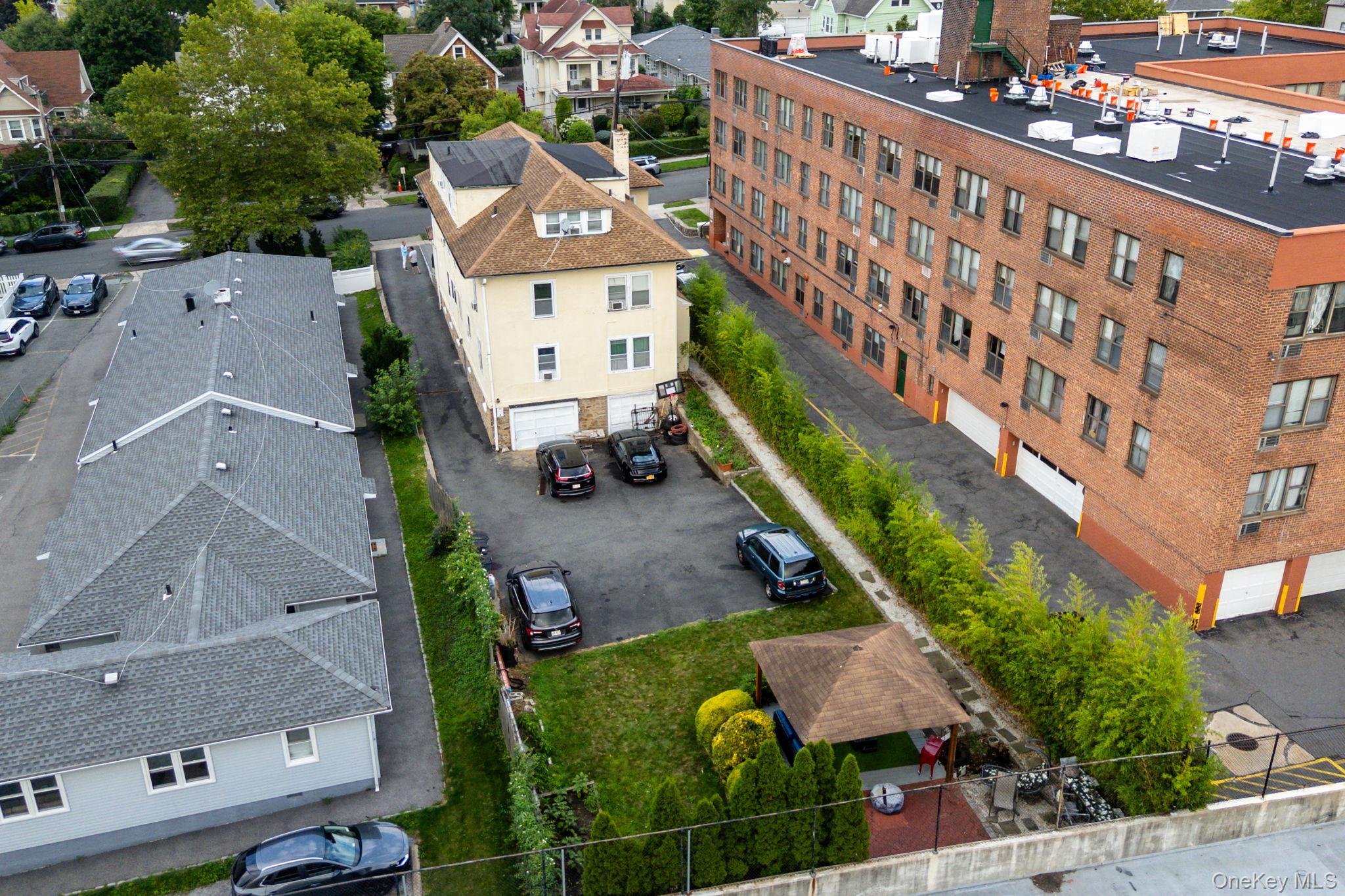43 Davis Avenue – For Sale photo 8