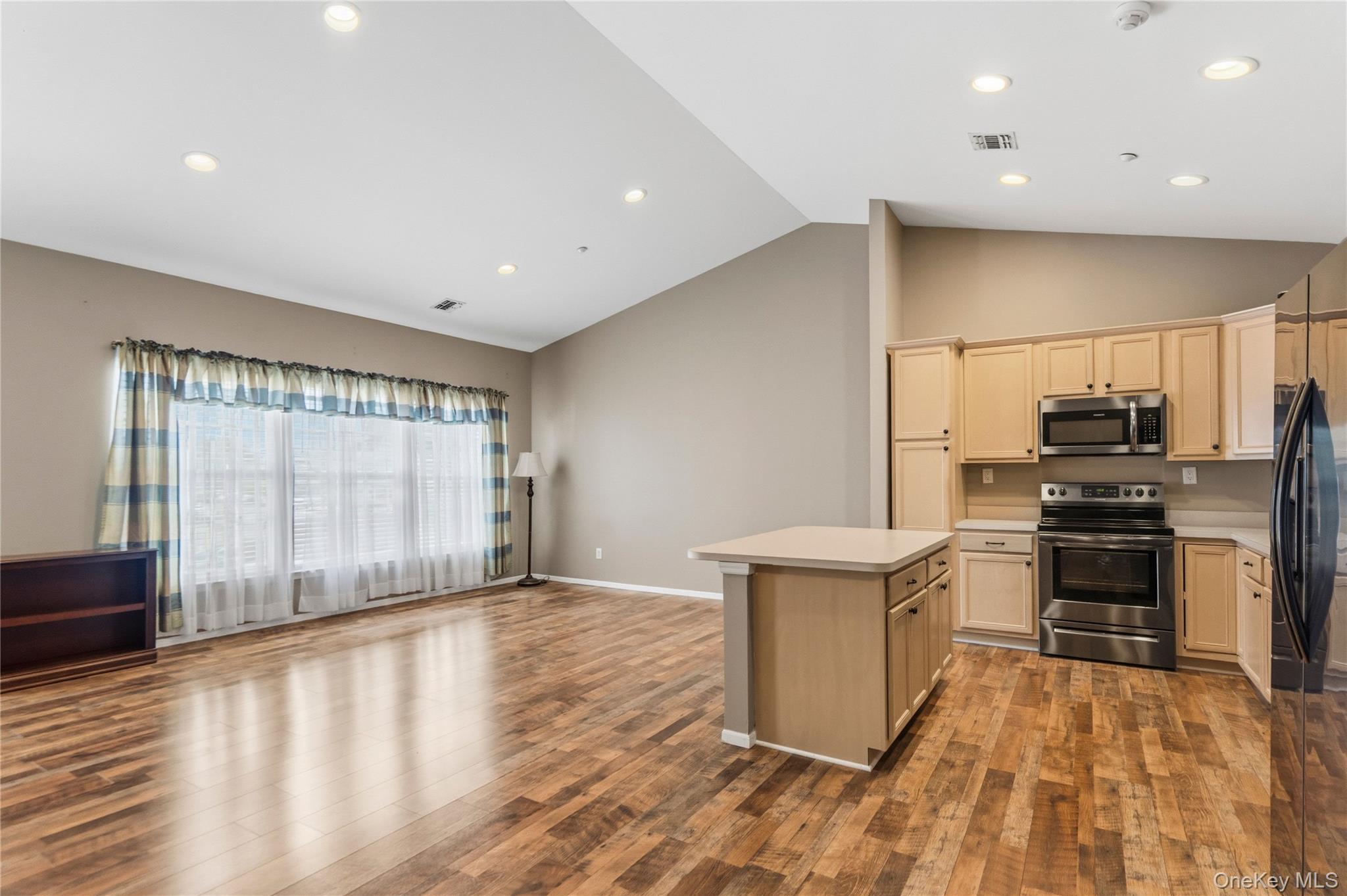 406 Narragansett Villas Drive – For Sale photo 8