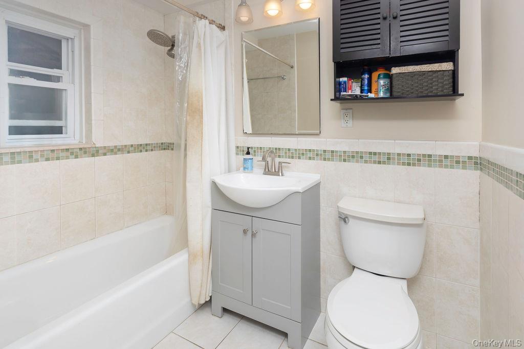 15 Leewood Circle, Unit 1R photo 10