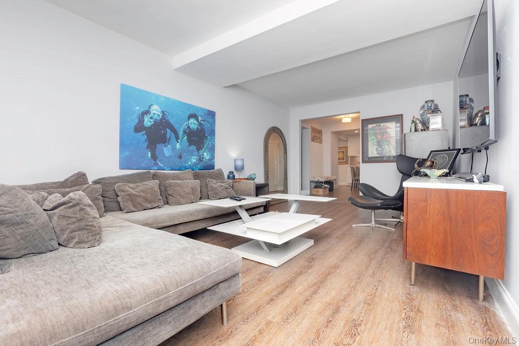 15 Leewood Circle, Unit 1R photo 9