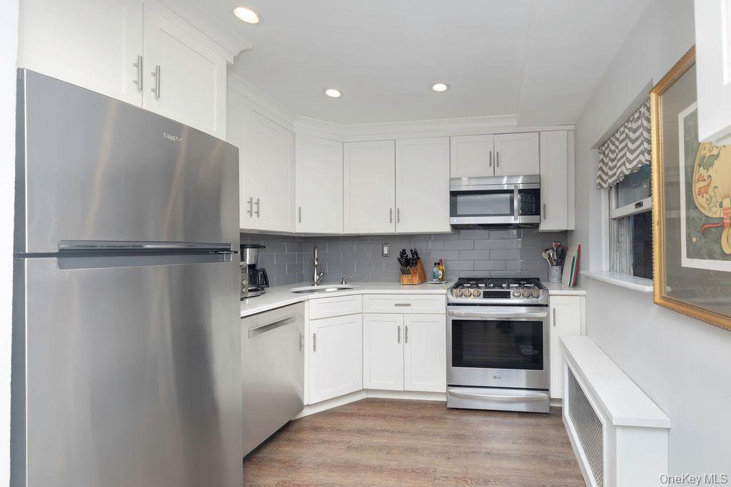 15 Leewood Circle, Unit 1R photo 4
