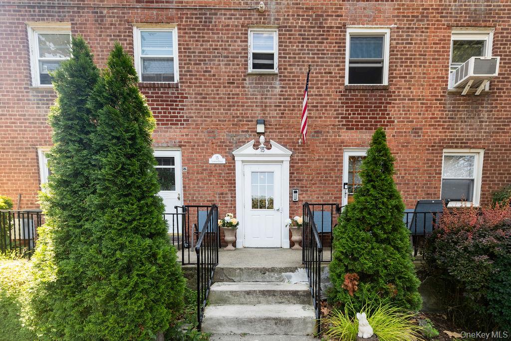 15 Leewood Circle, Unit 1R