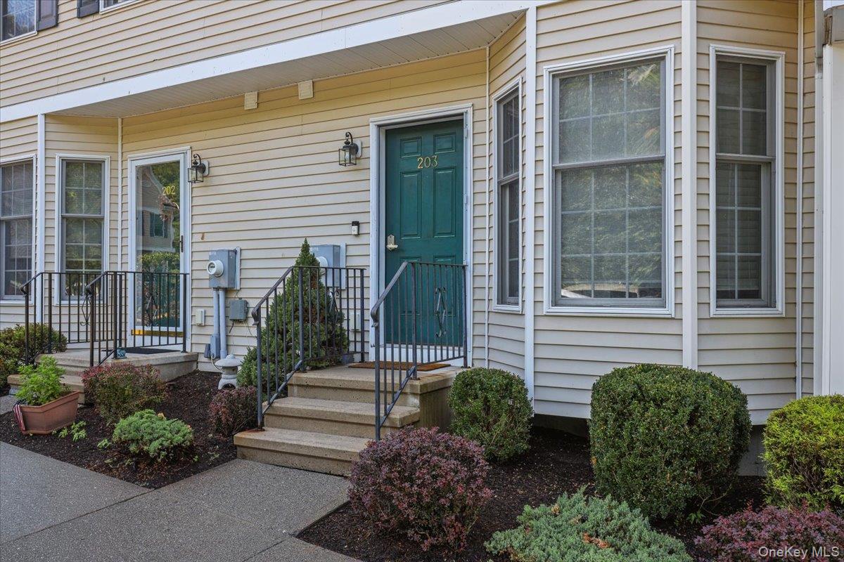203 Alexandra Court – For Sale