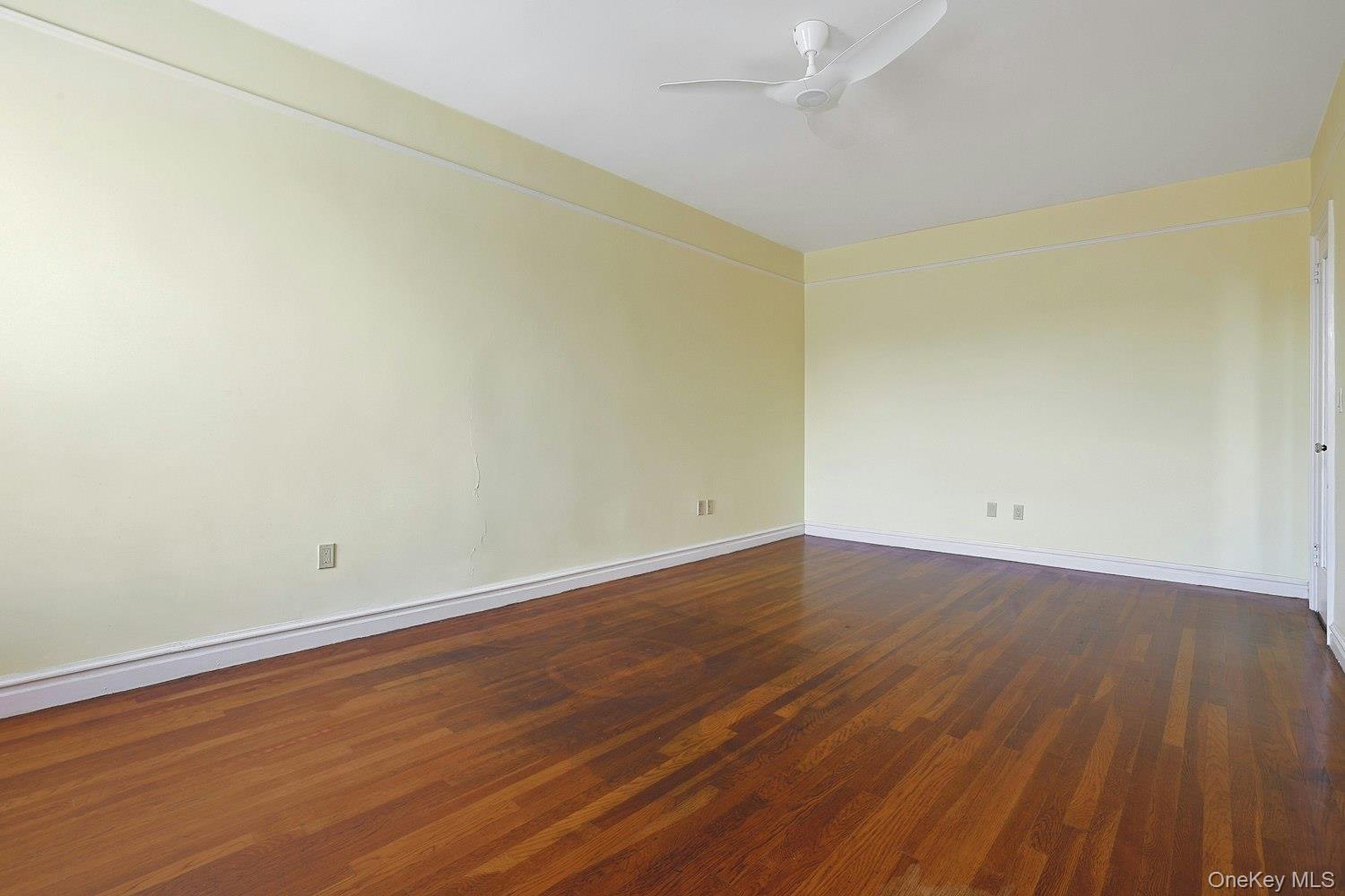 1470 Midland Ave, Unit 5L photo 22