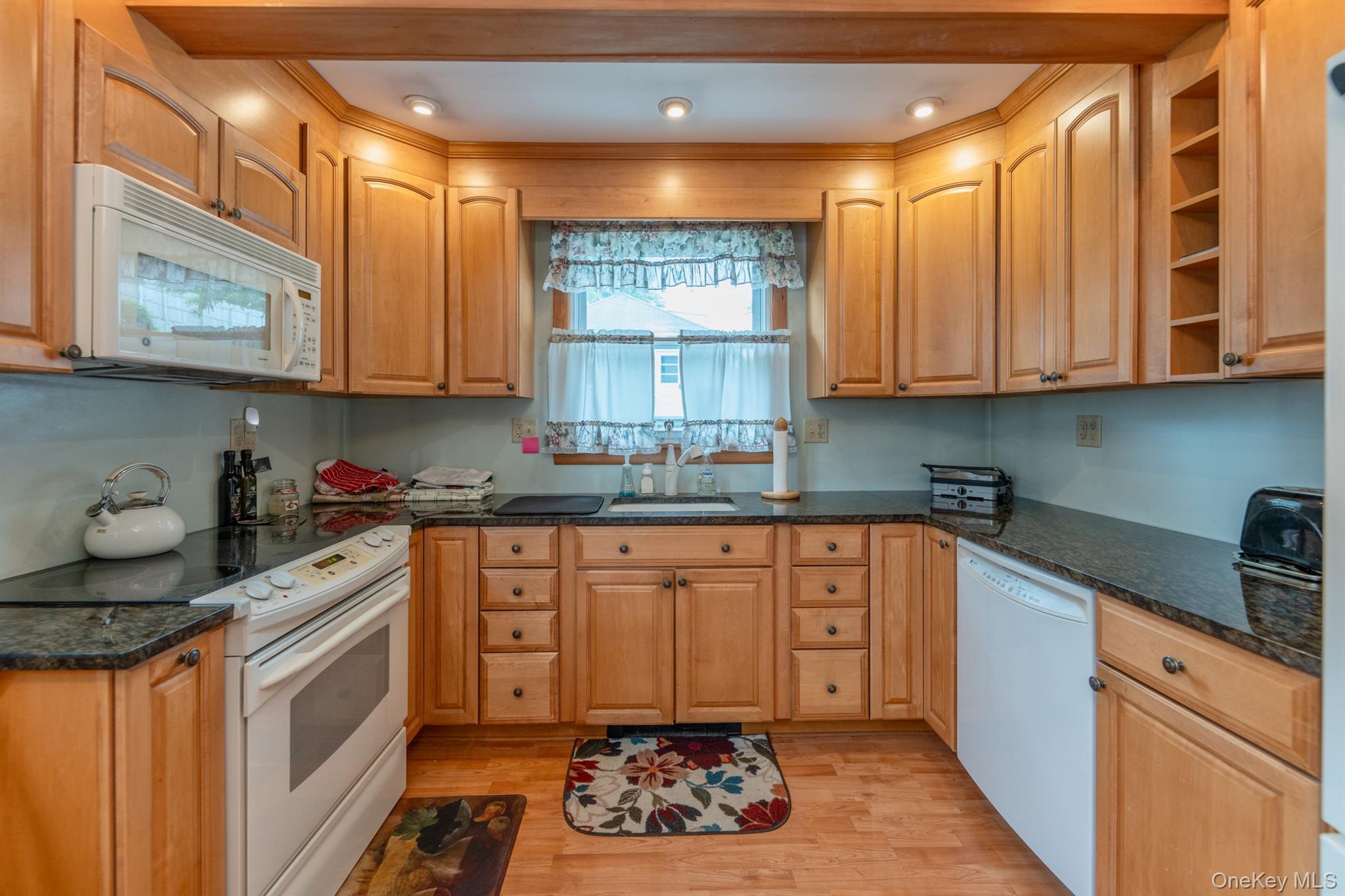 284 Clifton Avenue – For Sale photo 13