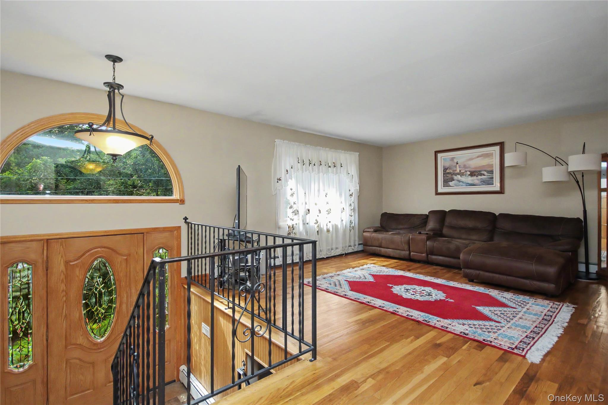 17 Scotsdale Road – For Sale photo 4