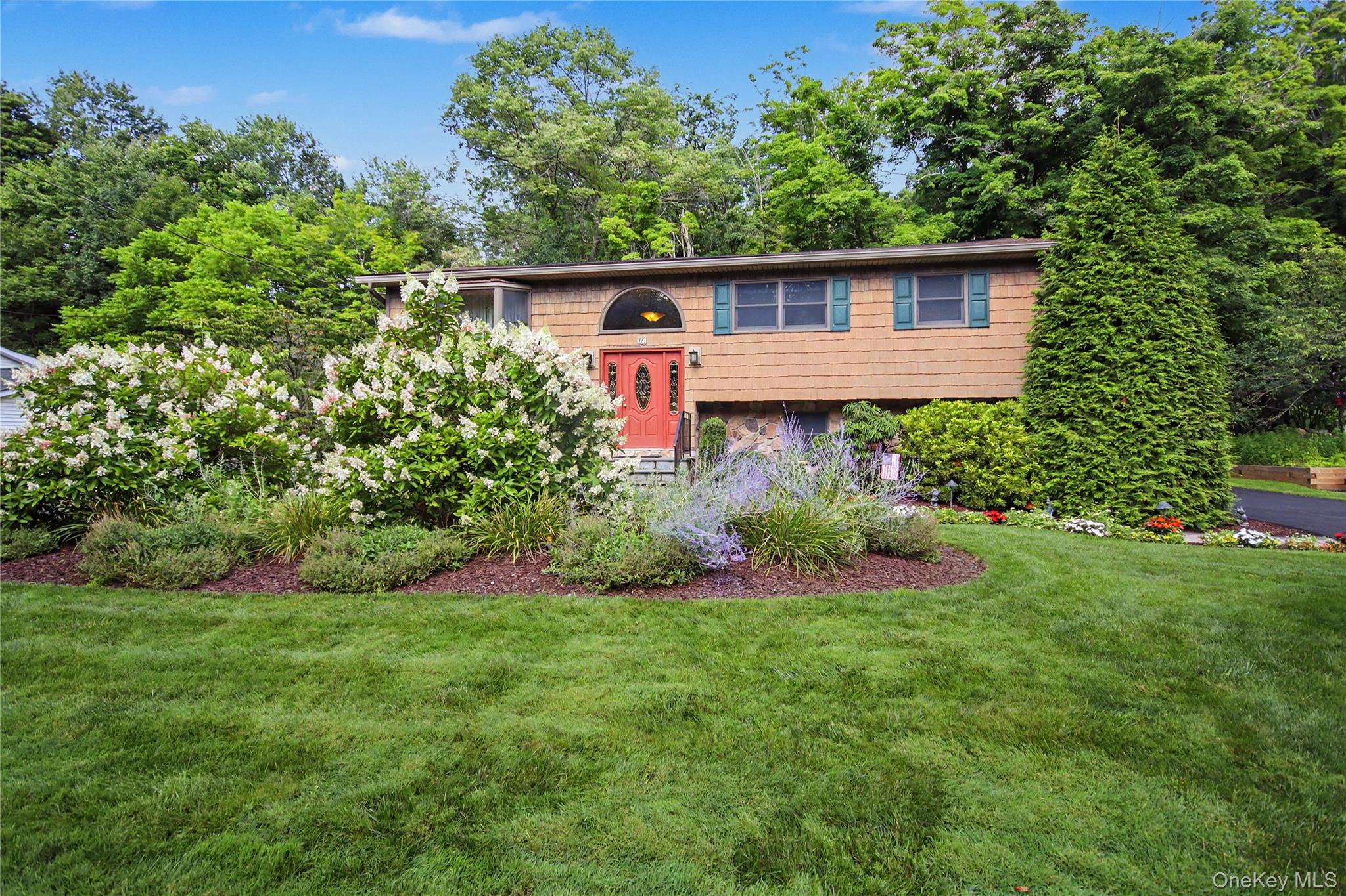 17 Scotsdale Road – For Sale photo 33