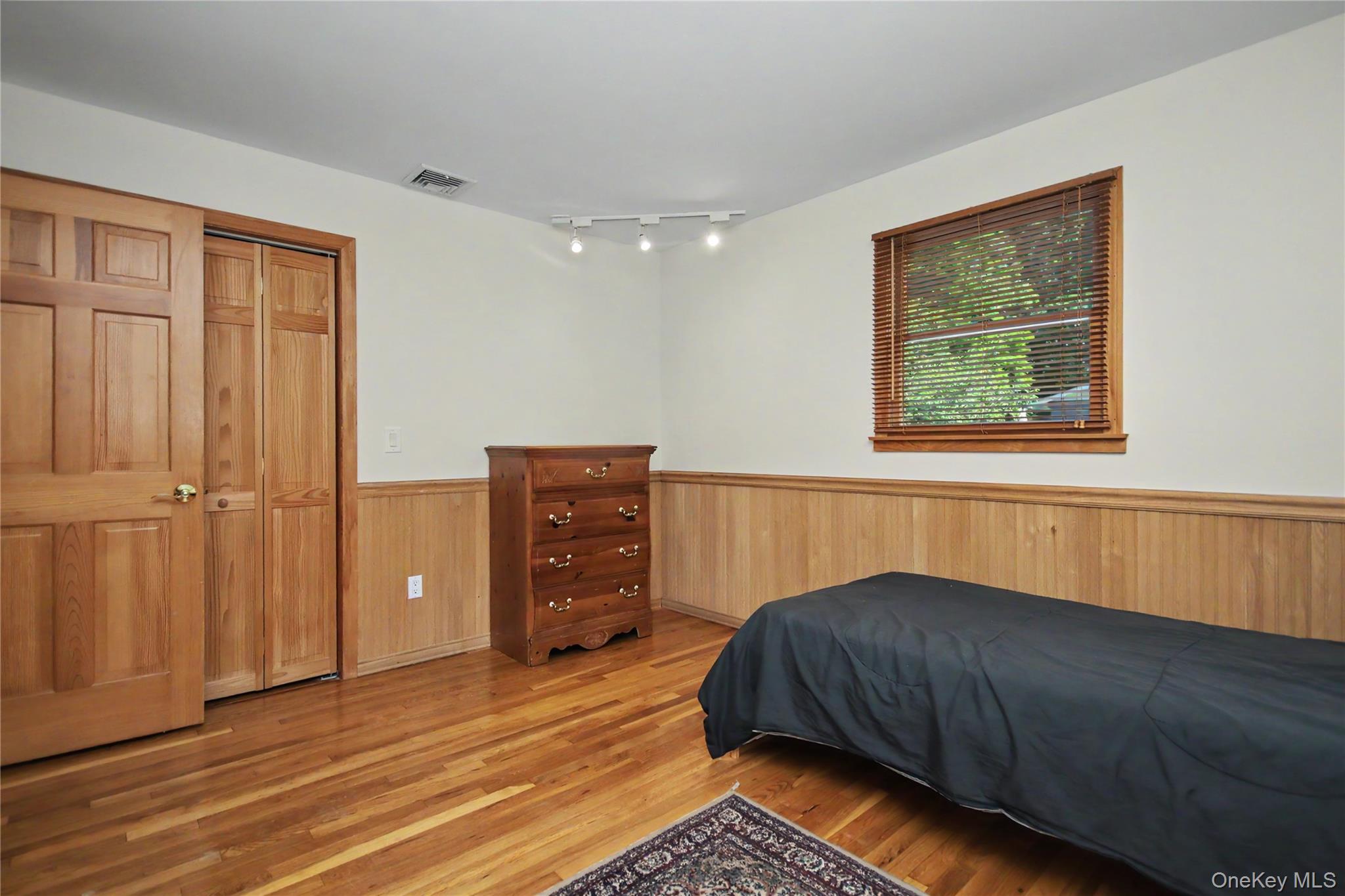 17 Scotsdale Road – For Sale photo 21