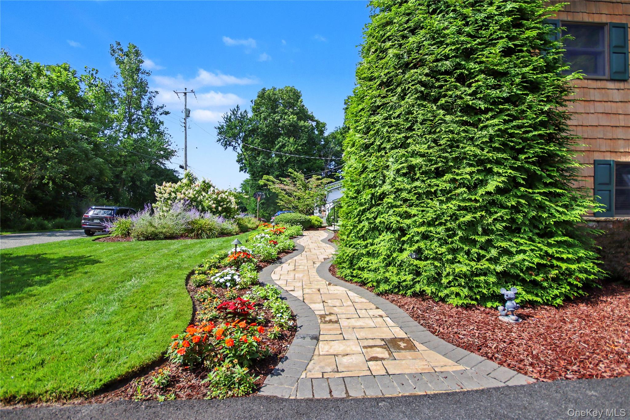 17 Scotsdale Road – For Sale photo 36