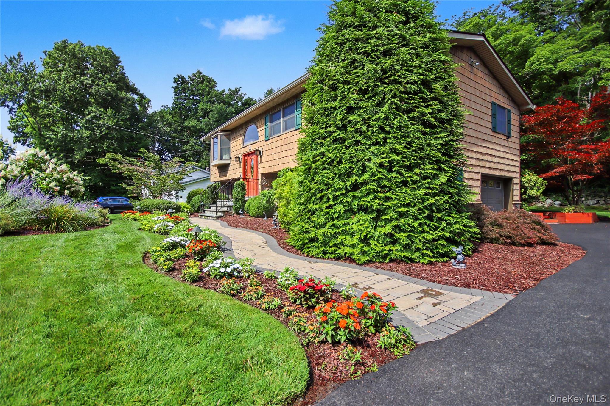 17 Scotsdale Road – For Sale photo 35