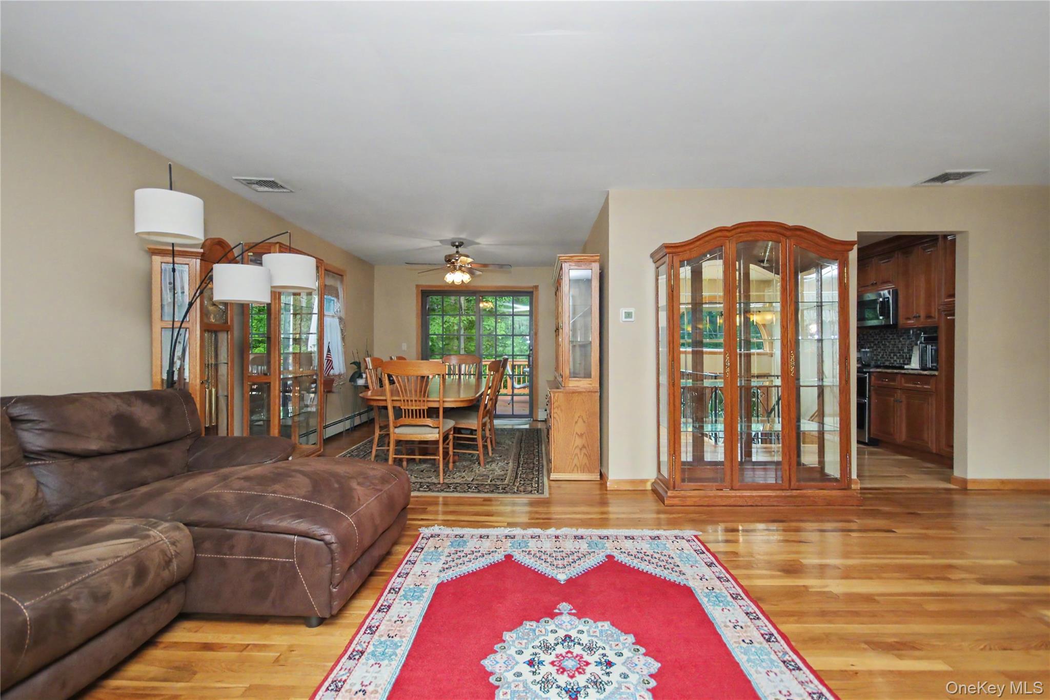 17 Scotsdale Road – For Sale photo 7