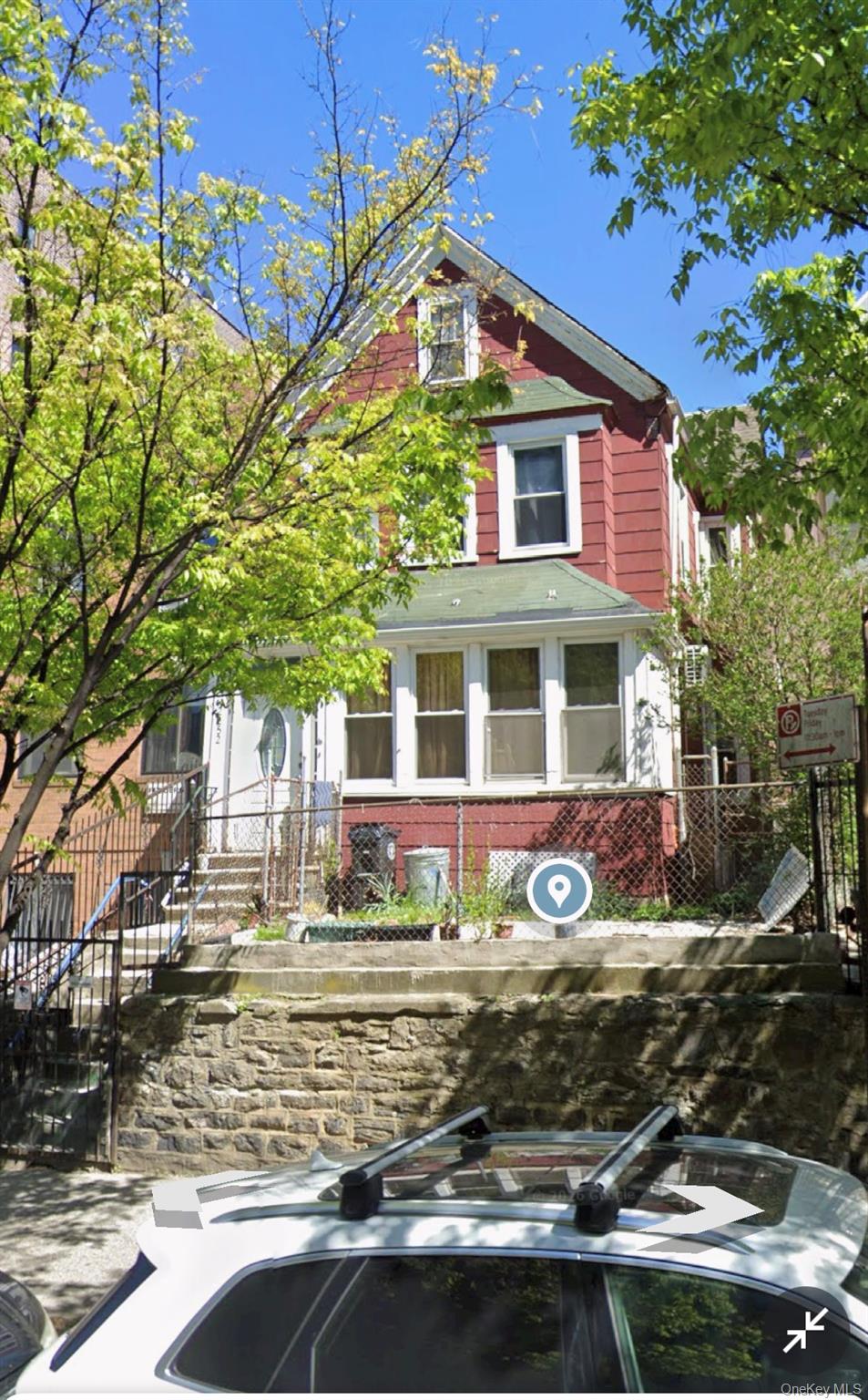 2252 Grand Avenue – For Sale
