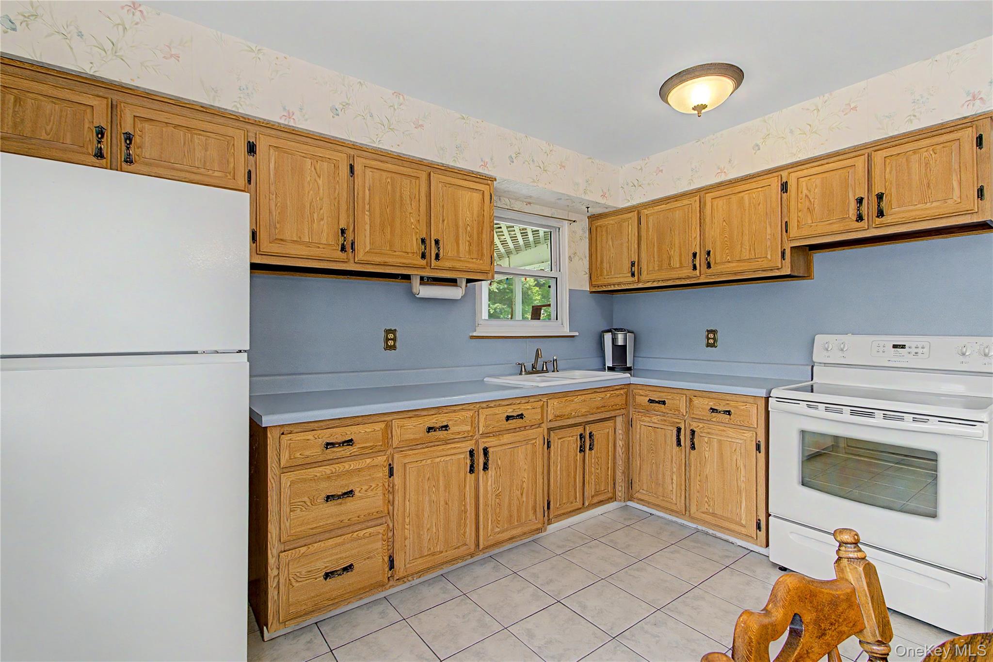 38 Seely Street – For Sale photo 10