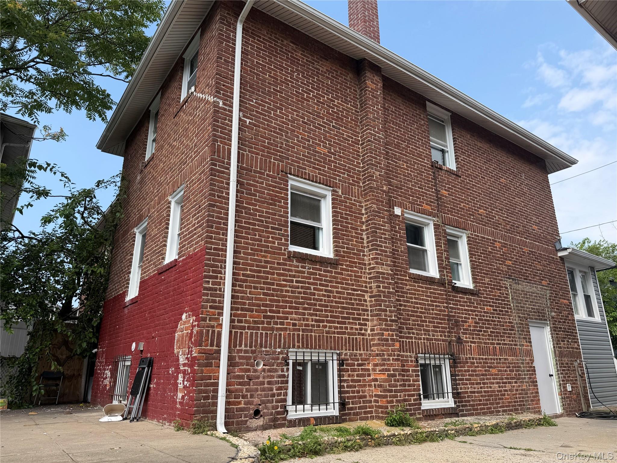 2431 Deerfield Road – For Sale photo 3
