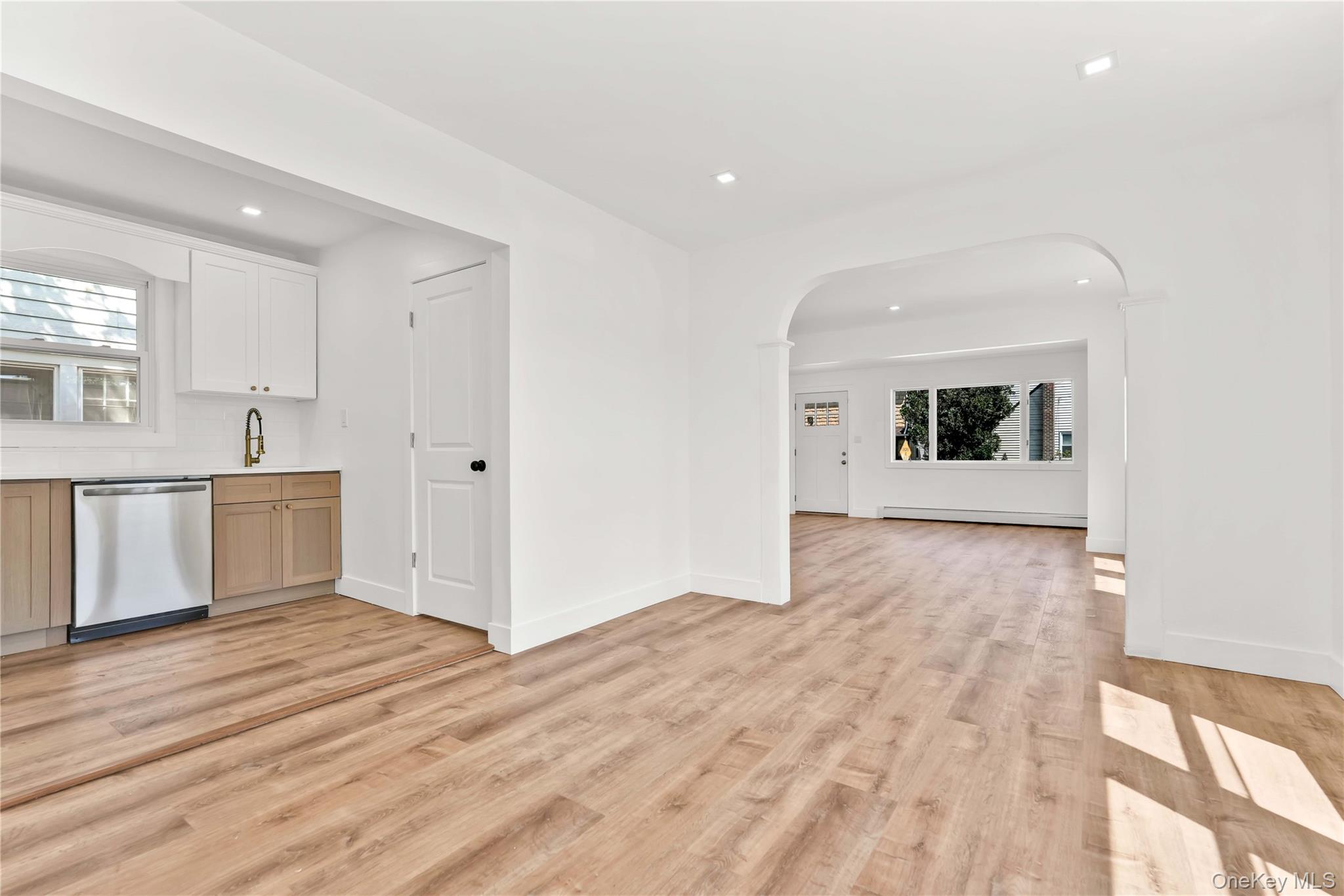 42 Satterie Avenue – For Sale photo 8