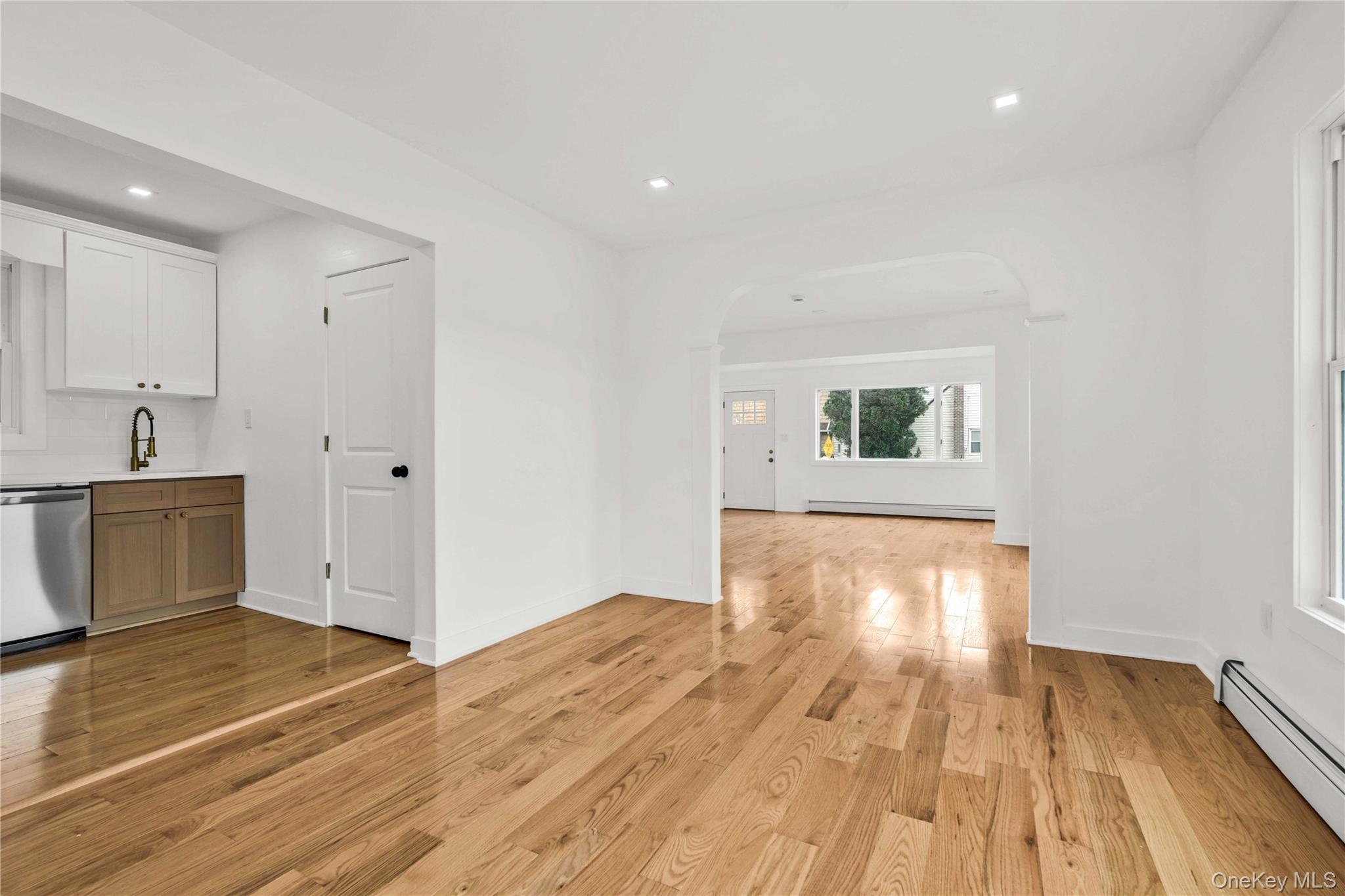 42 Satterie Avenue – For Sale photo 4