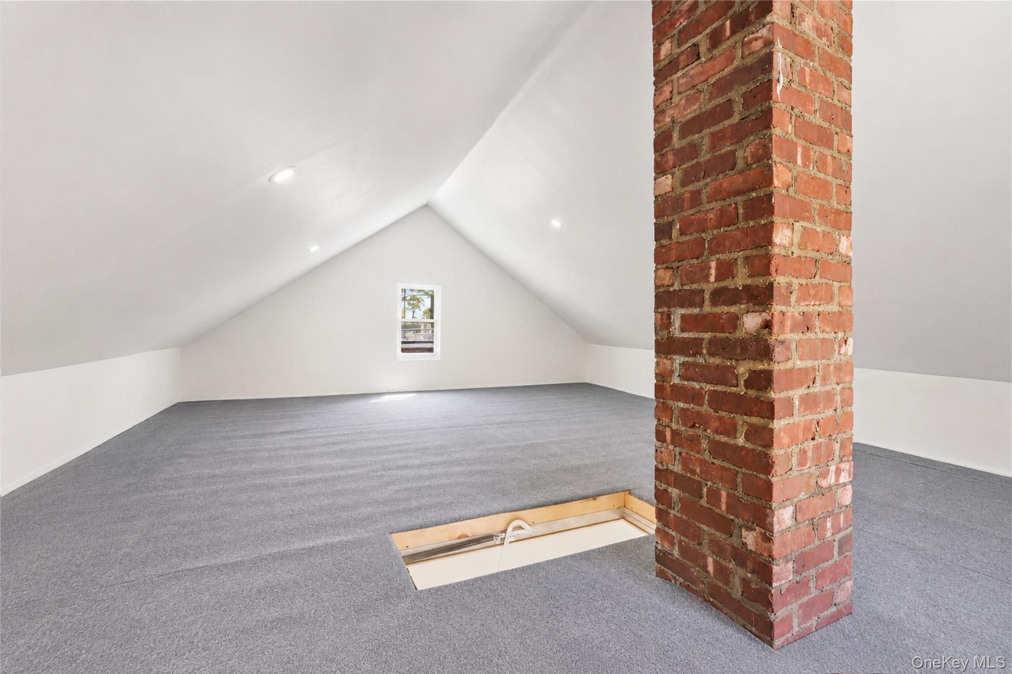 42 Satterie Avenue – For Sale photo 31