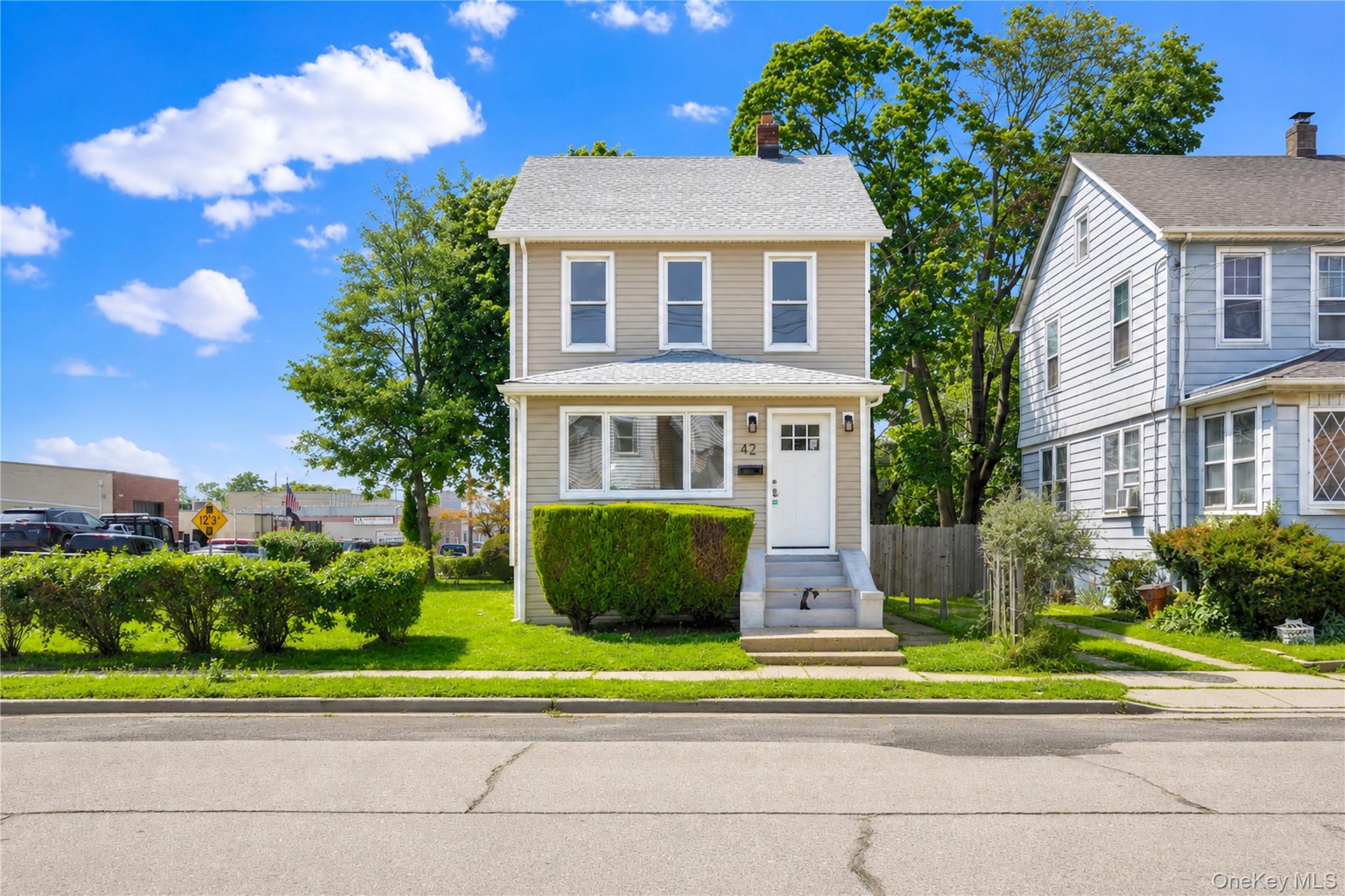 42 Satterie Avenue – For Sale
