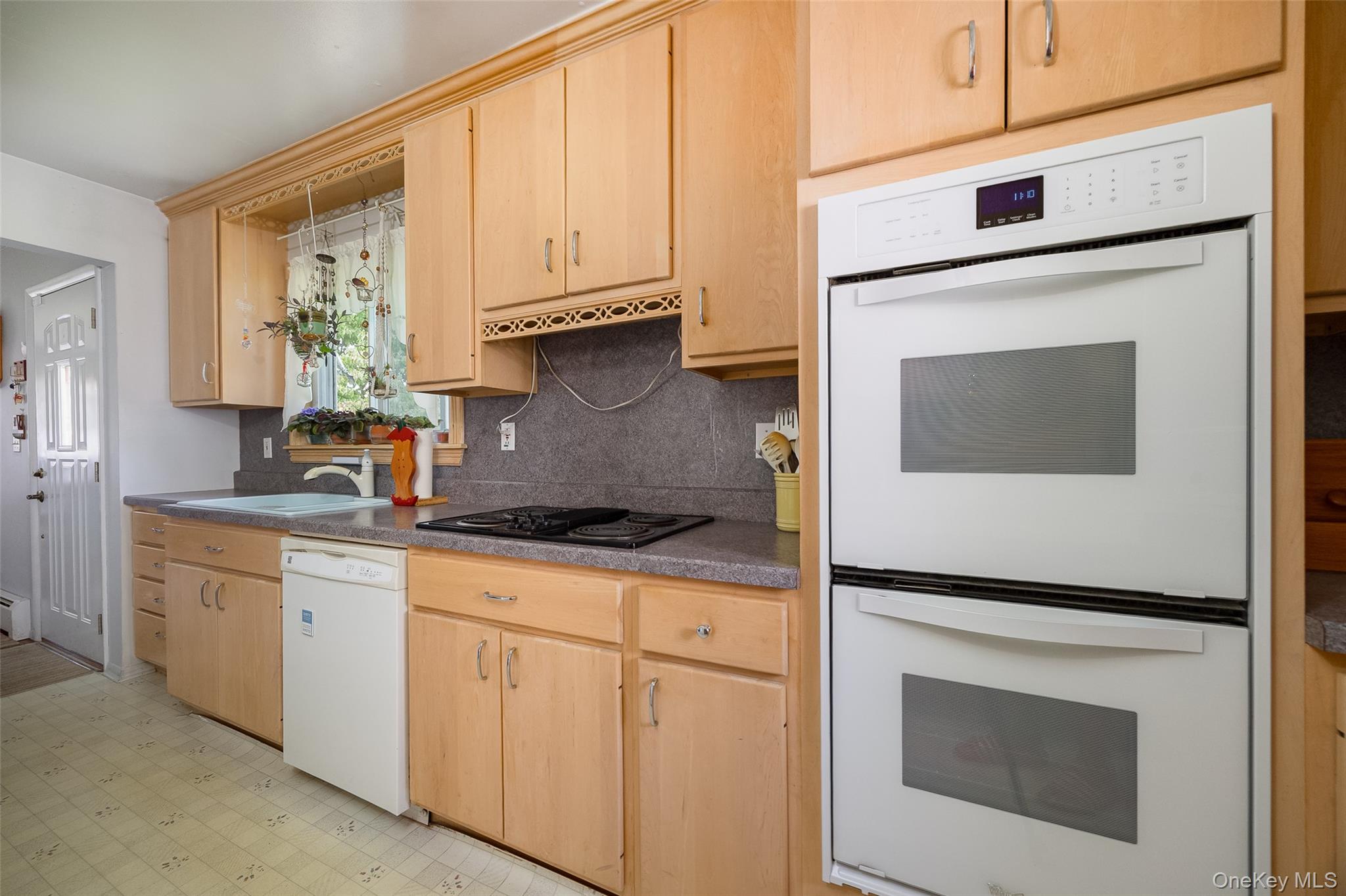 76 Phillips Street – For Sale photo 8