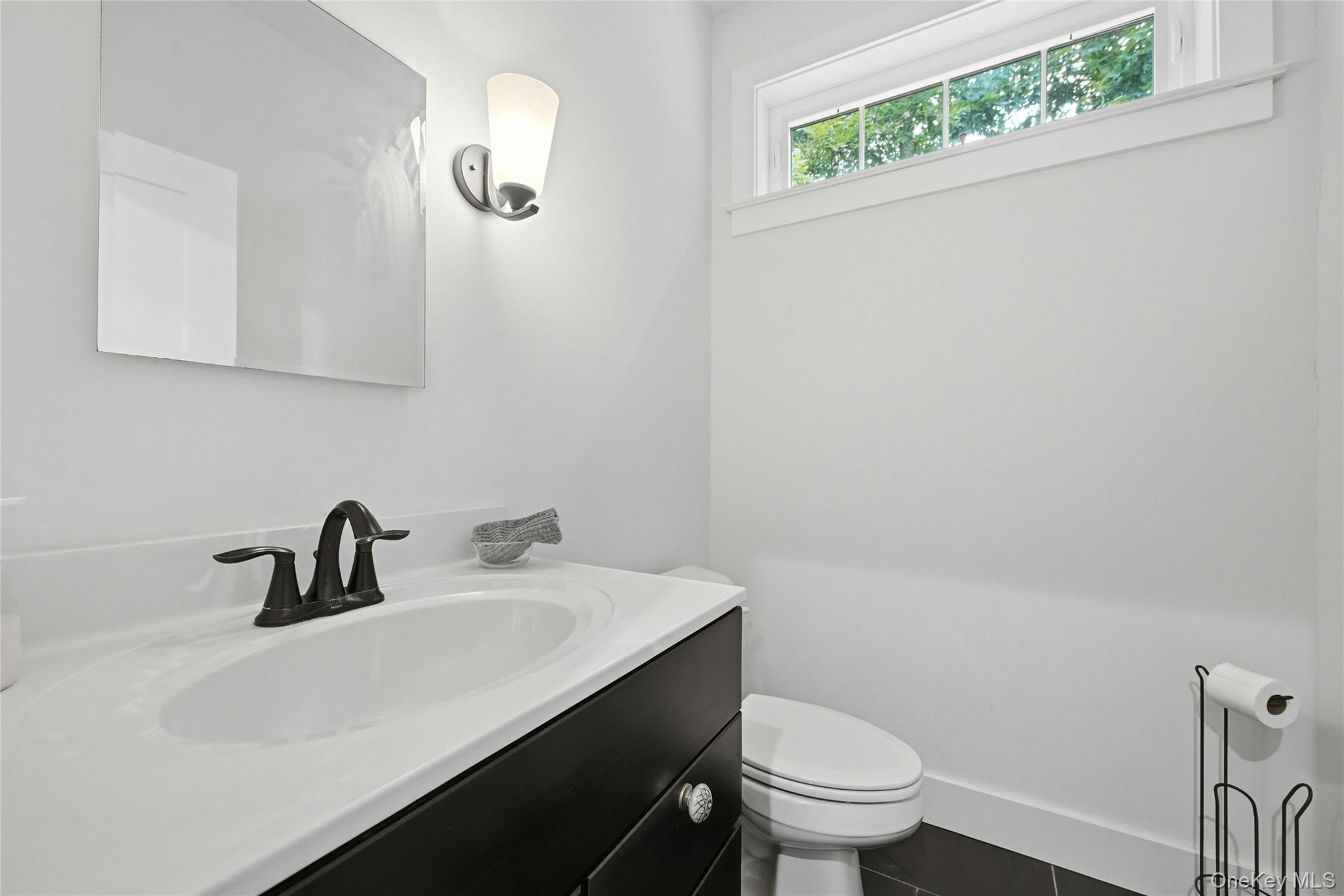 13595 Soundview Avenue – For Rent photo 11