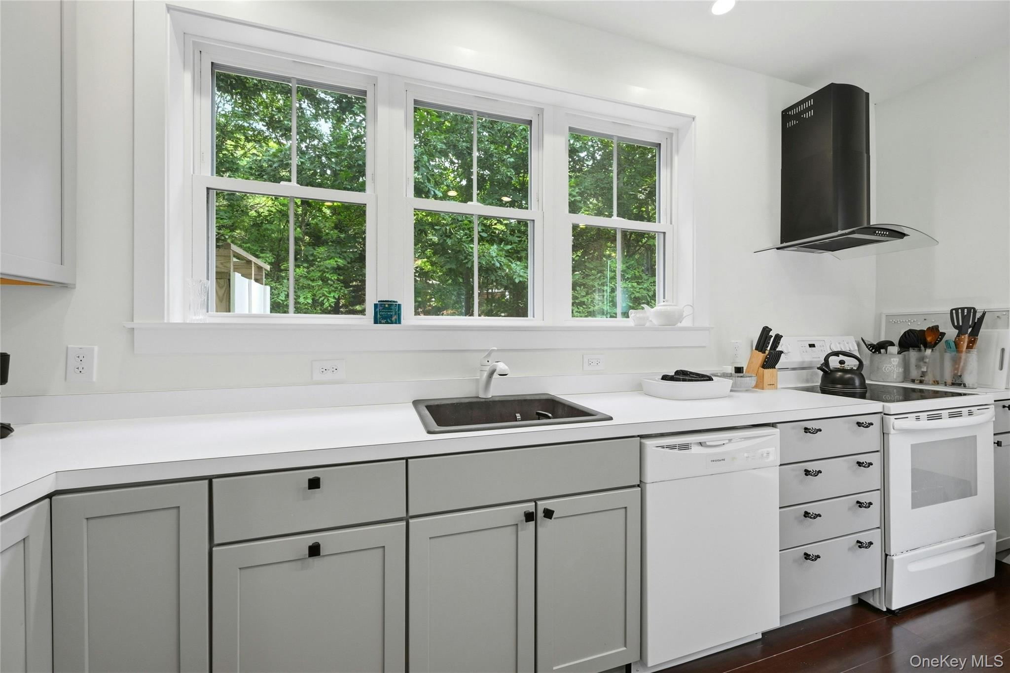 13595 Soundview Avenue – For Rent photo 10