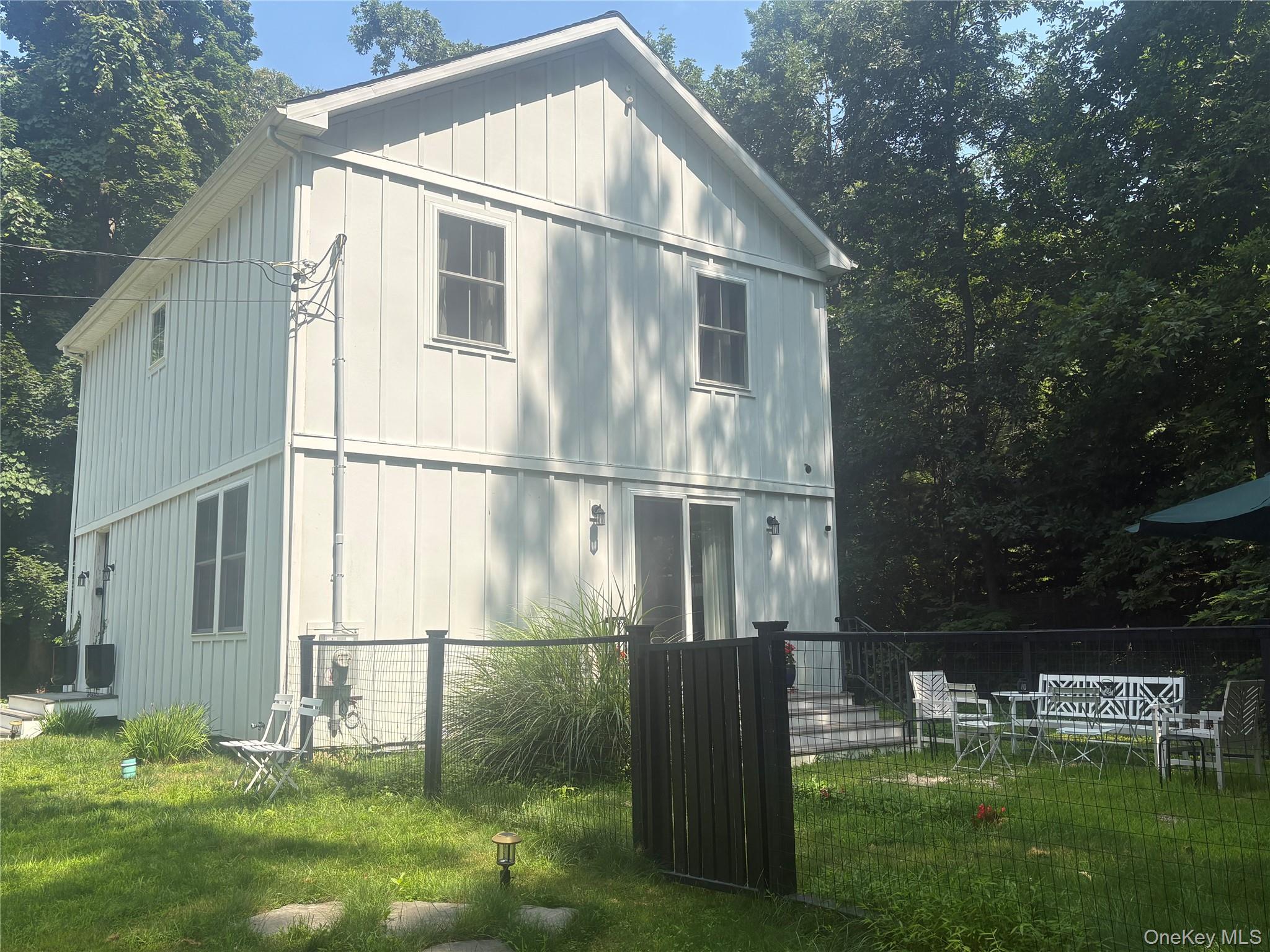 13595 Soundview Avenue – For Rent photo 6