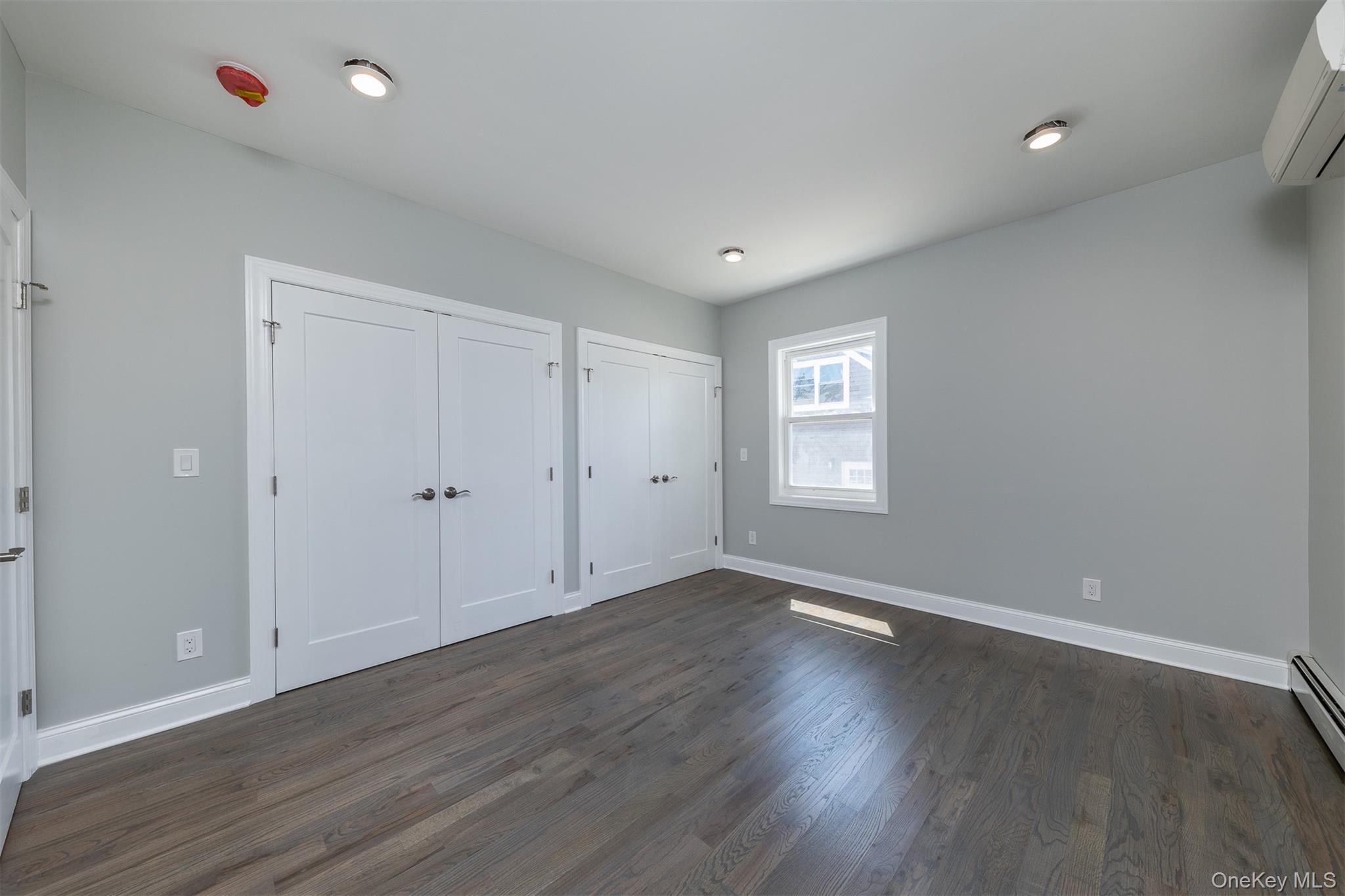 57 Earle Ave, Unit 1st Floor photo 10