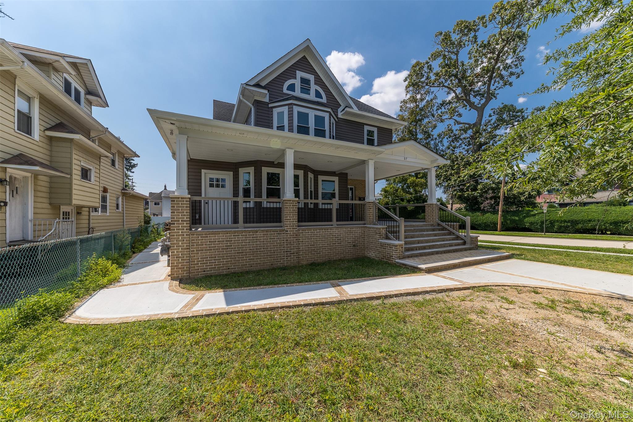 57 Earle Ave, Unit 1st Floor