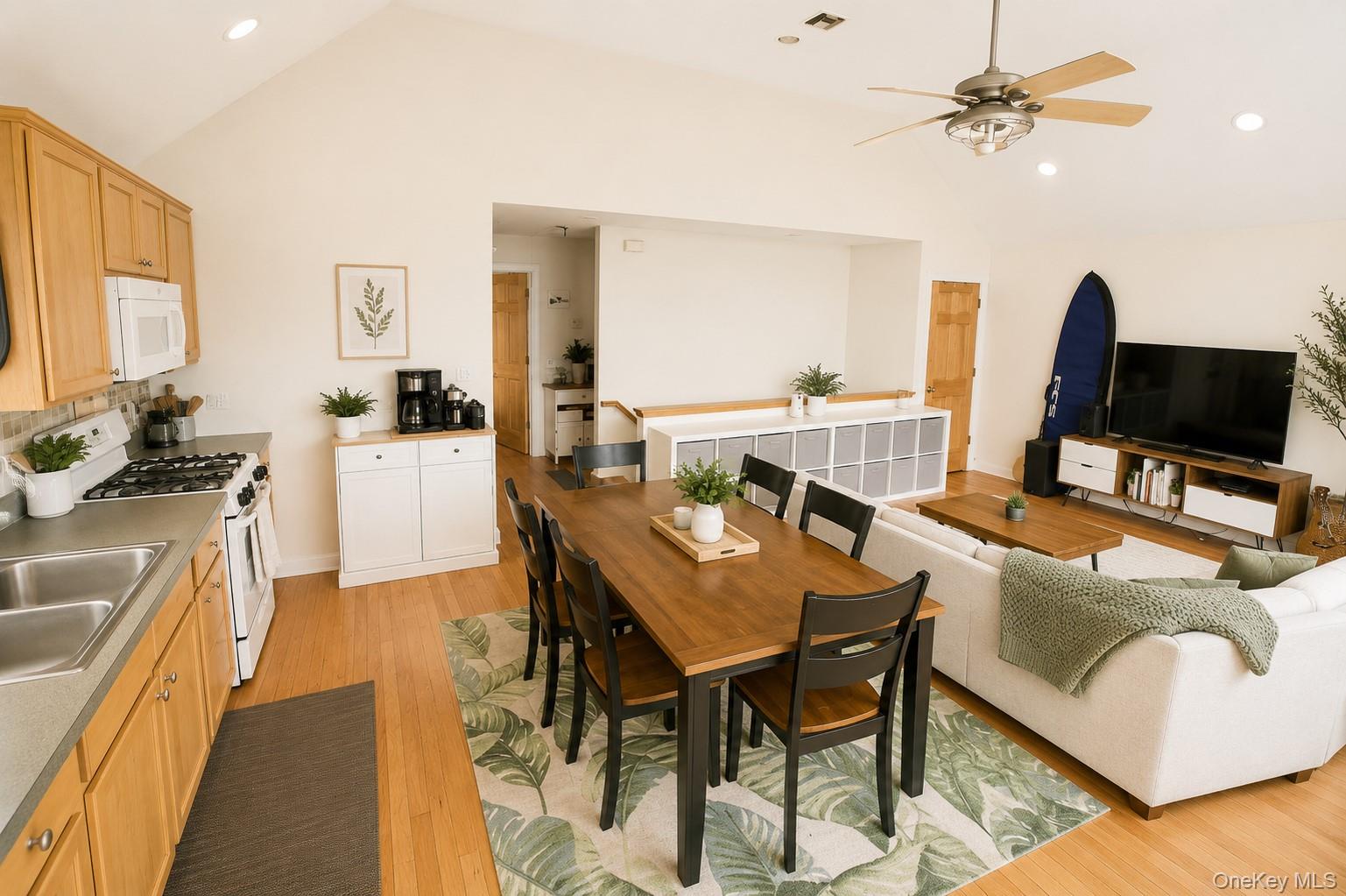 649 W Park Avenue – For Rent photo 5