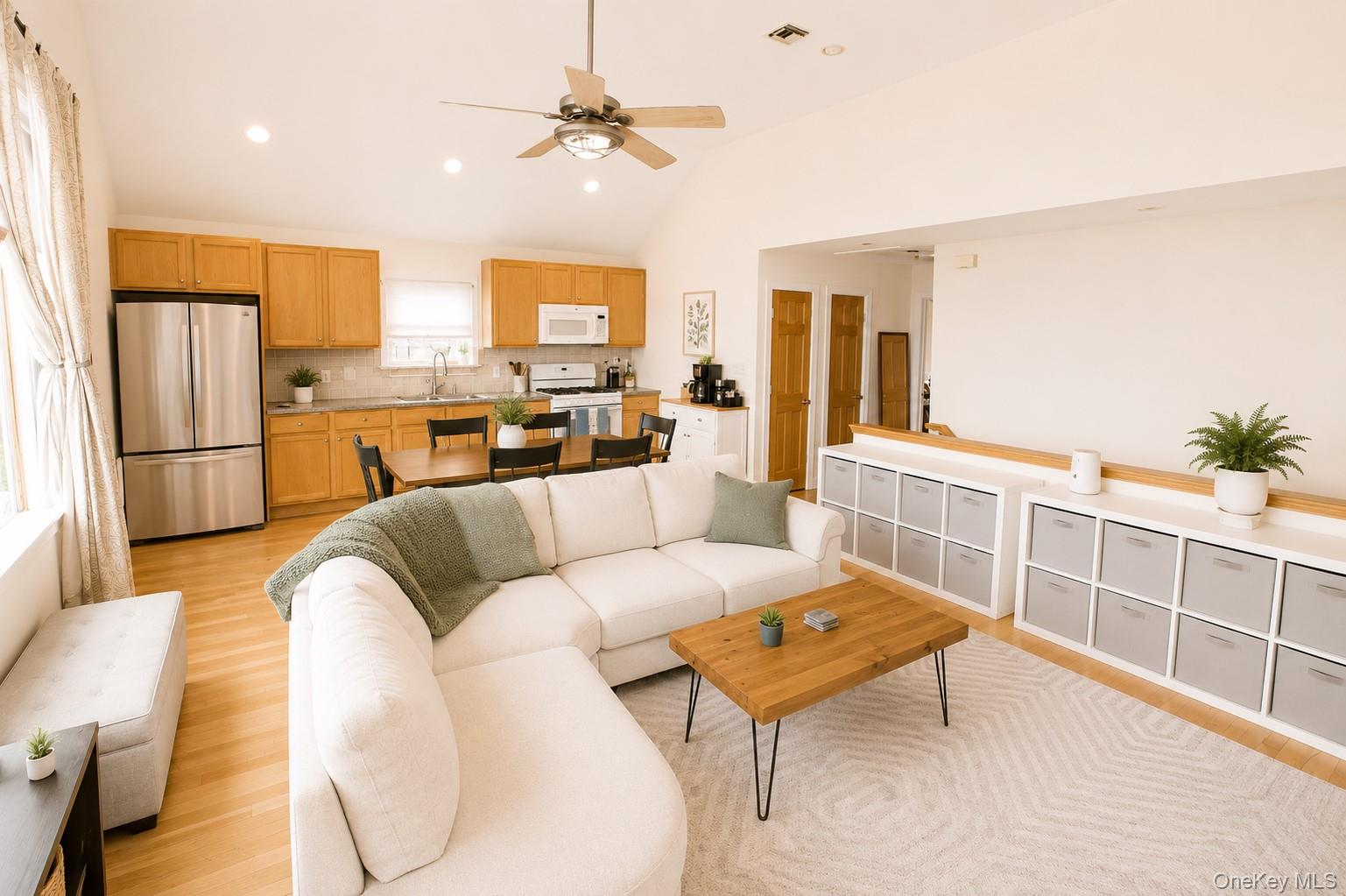 649 W Park Avenue – For Rent photo 4