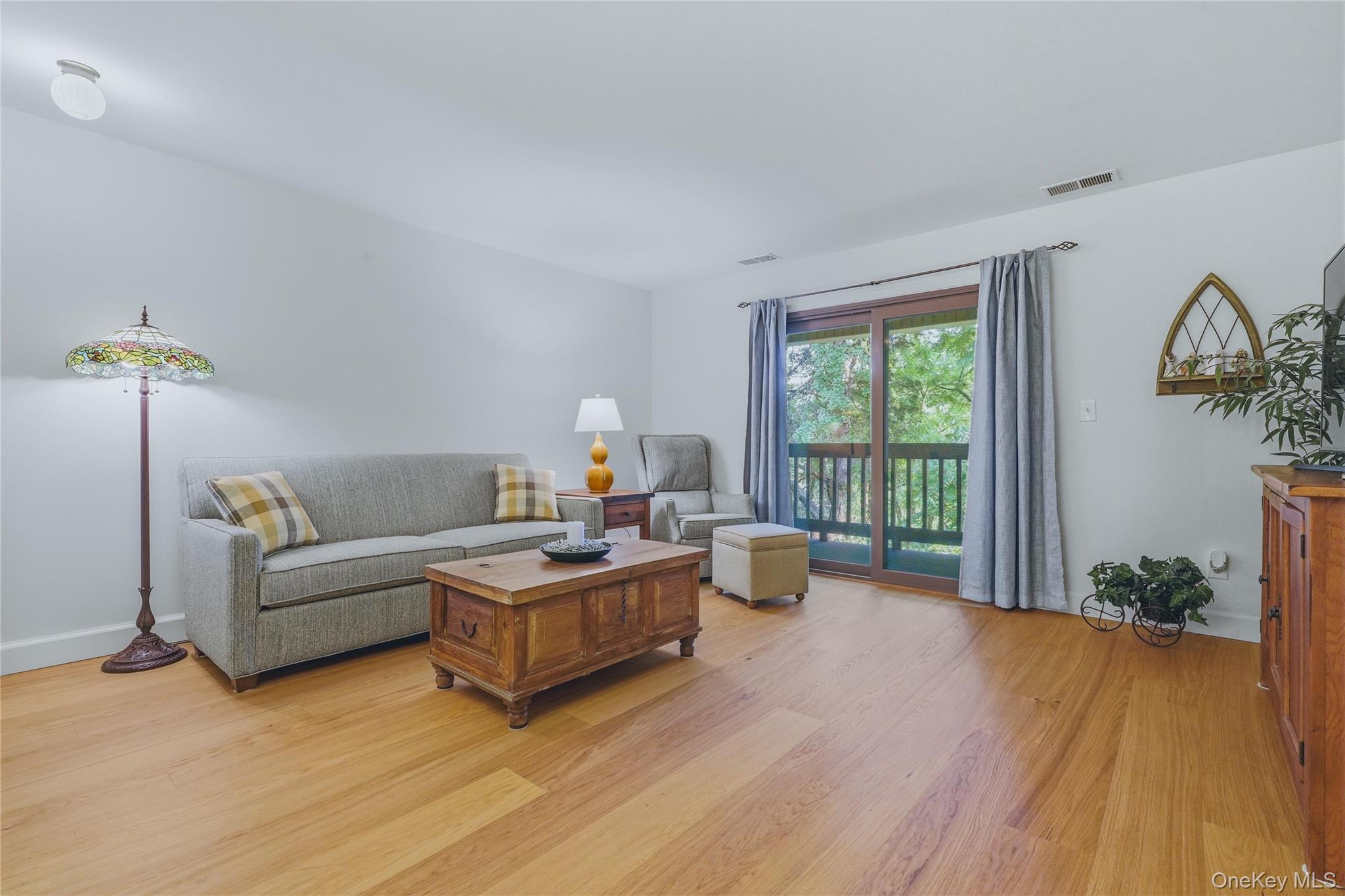 267 Village Court – For Sale photo 5