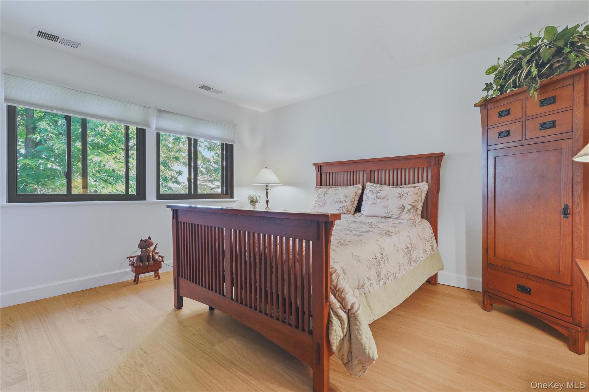 267 Village Court – For Sale photo 13