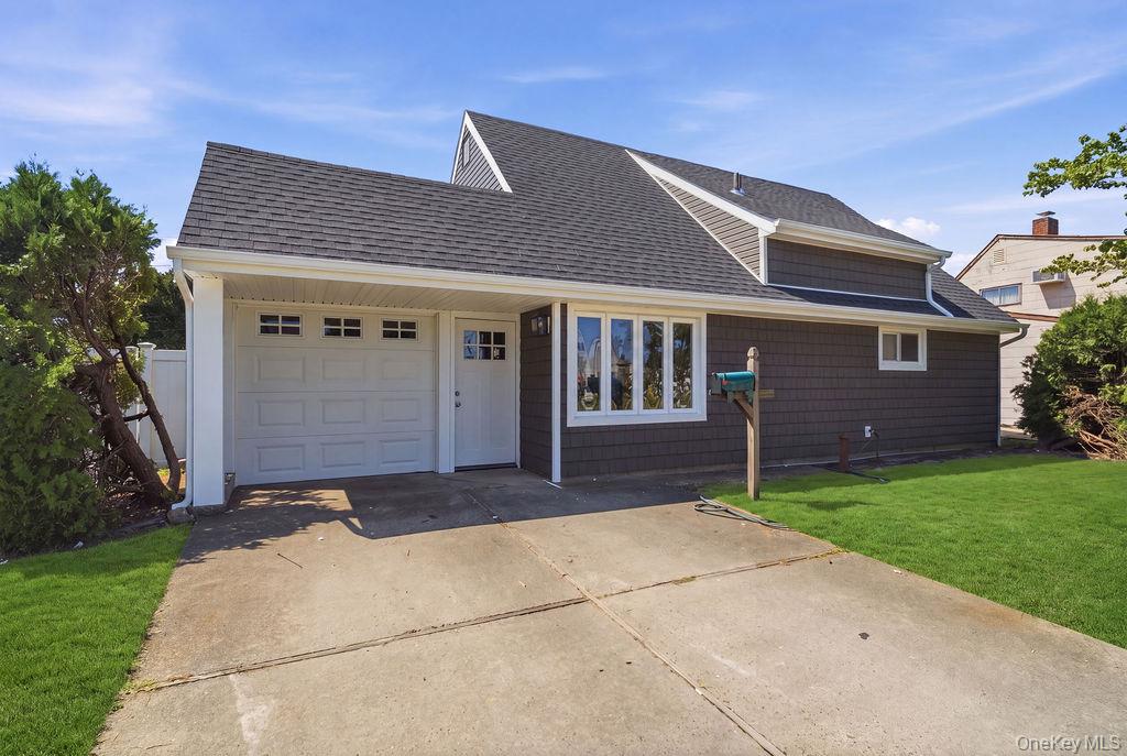 56 Summer Lane – For Sale photo 3