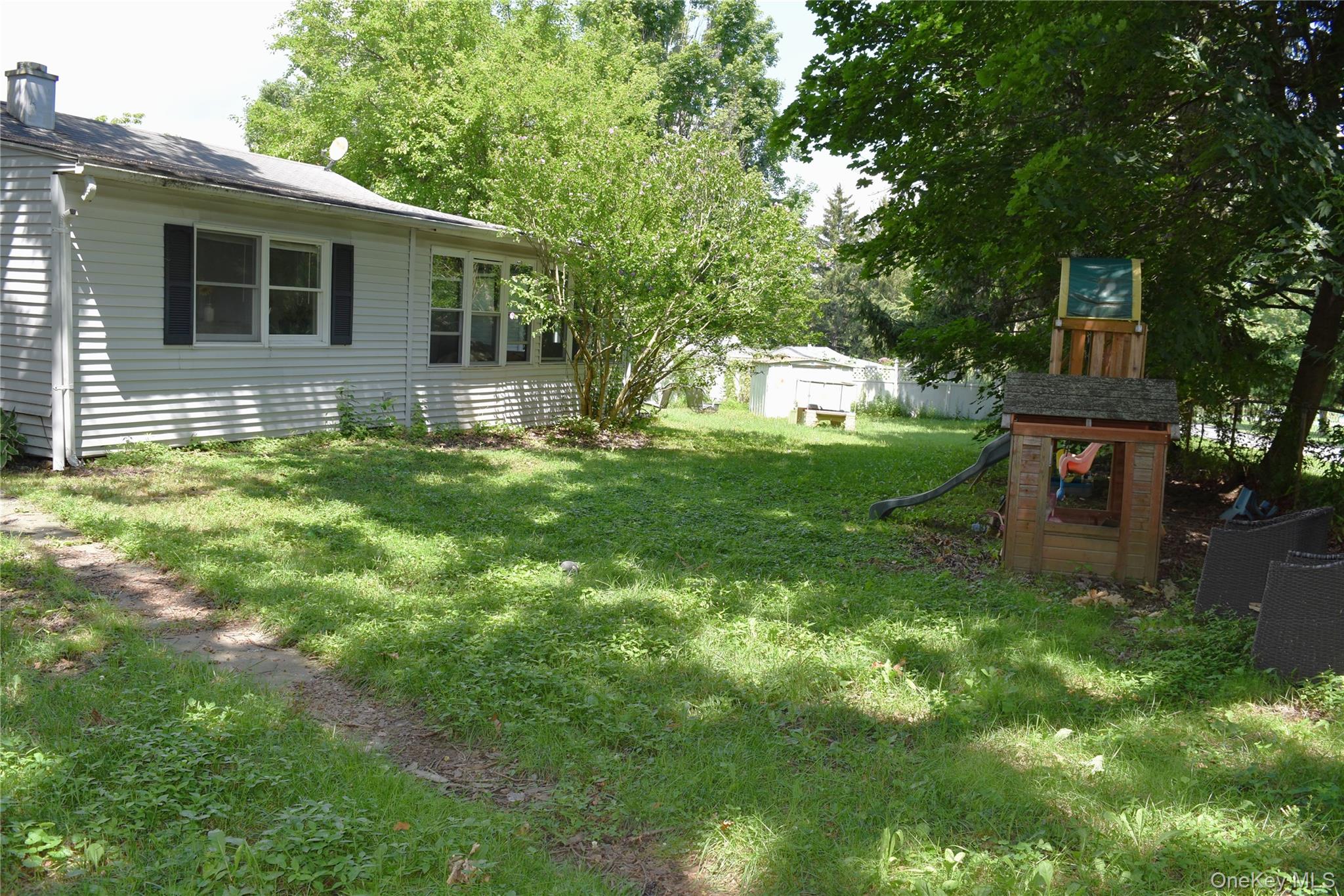 14 Perry Road – For Sale photo 20