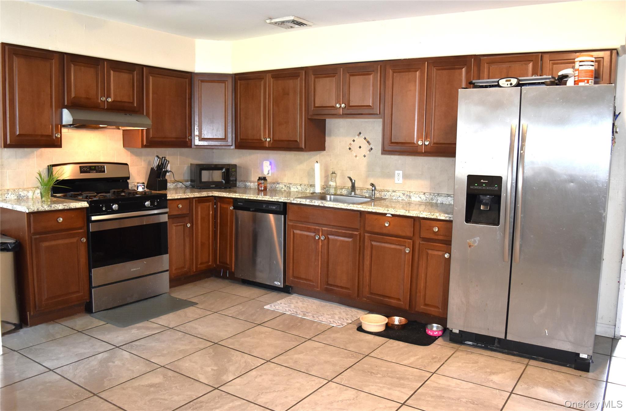 14 Perry Road – For Sale photo 8