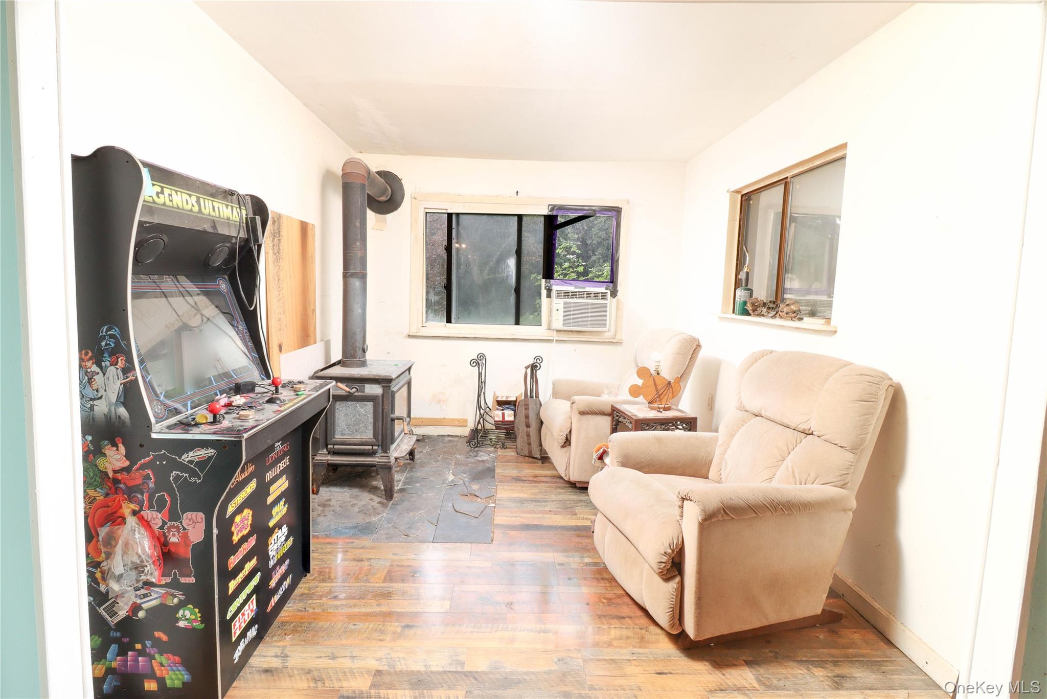 8 Parsons Lane – For Sale photo 4