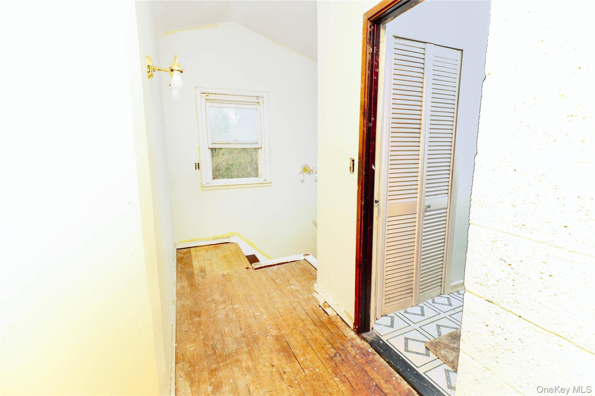 8 Parsons Lane – For Sale photo 12