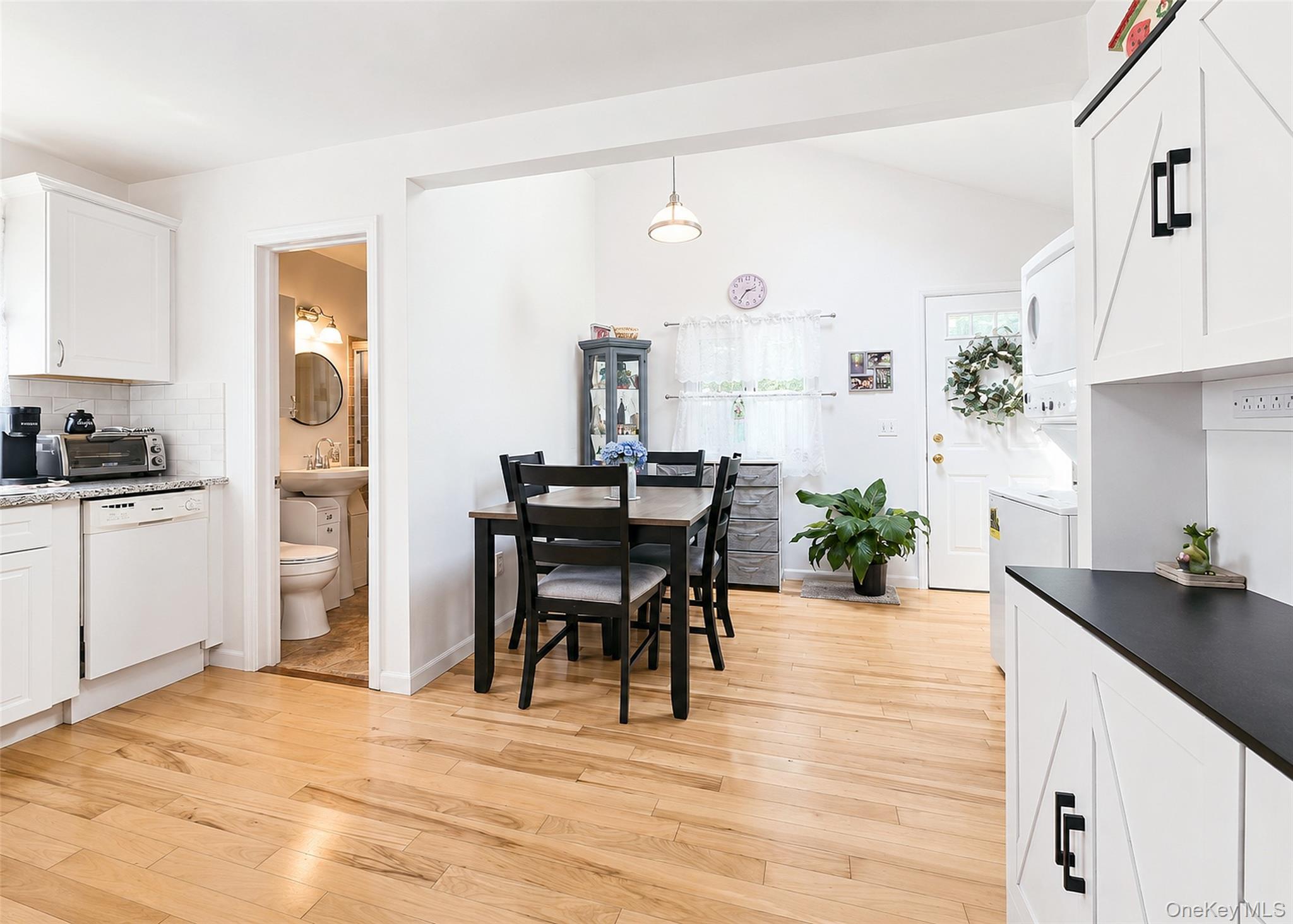 11 Cooke Avenue – For Sale photo 6